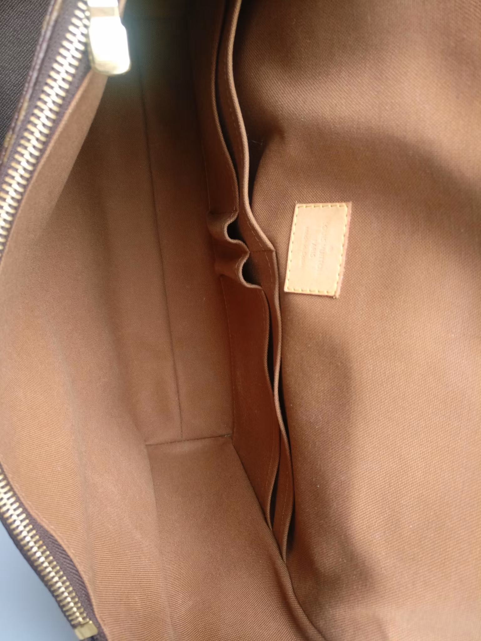 Louis Vuitton Valmy MM