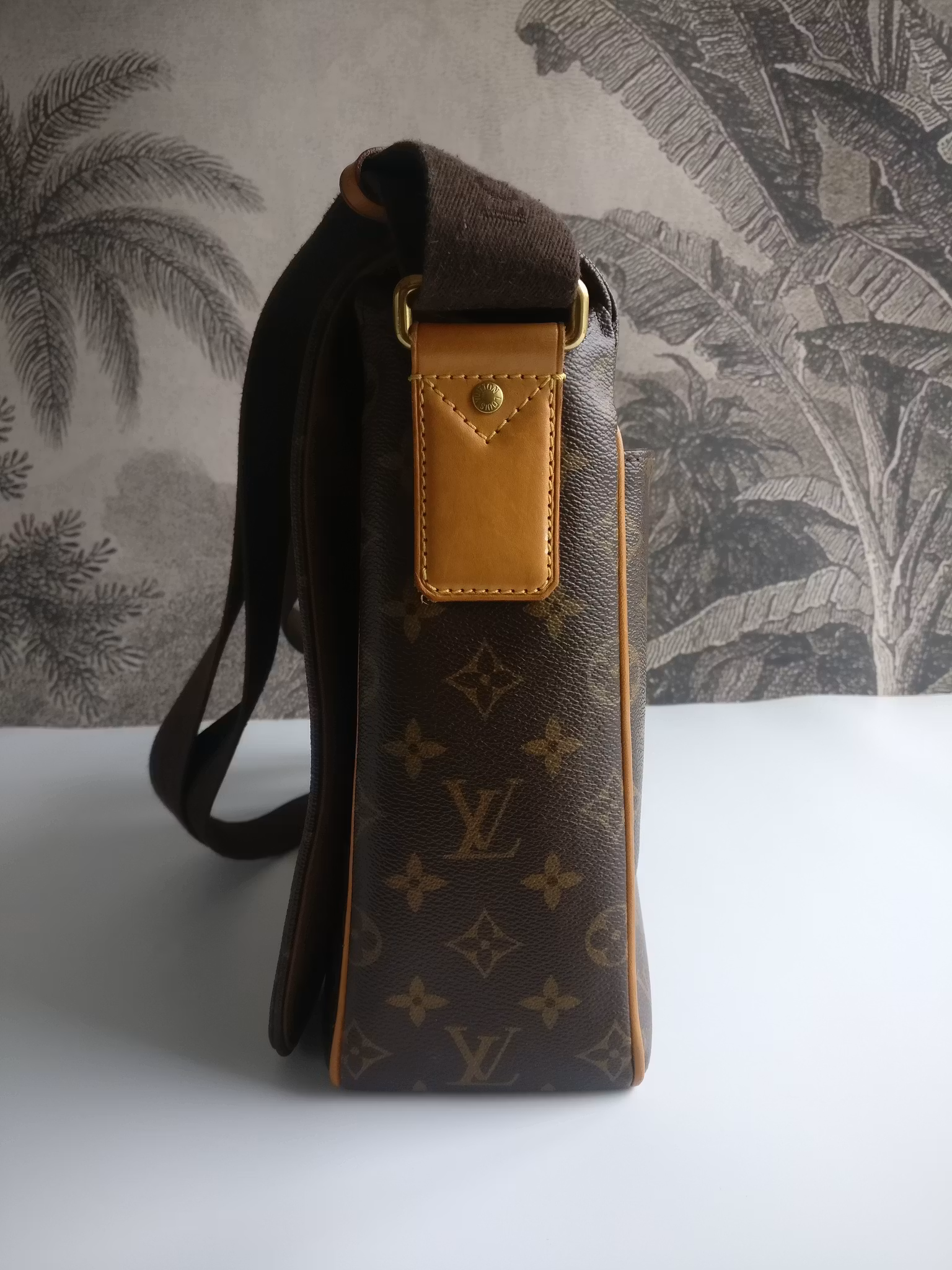Louis Vuitton Valmy MM