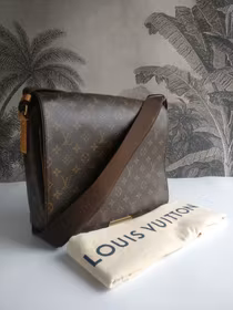 Louis Vuitton Valmy MM