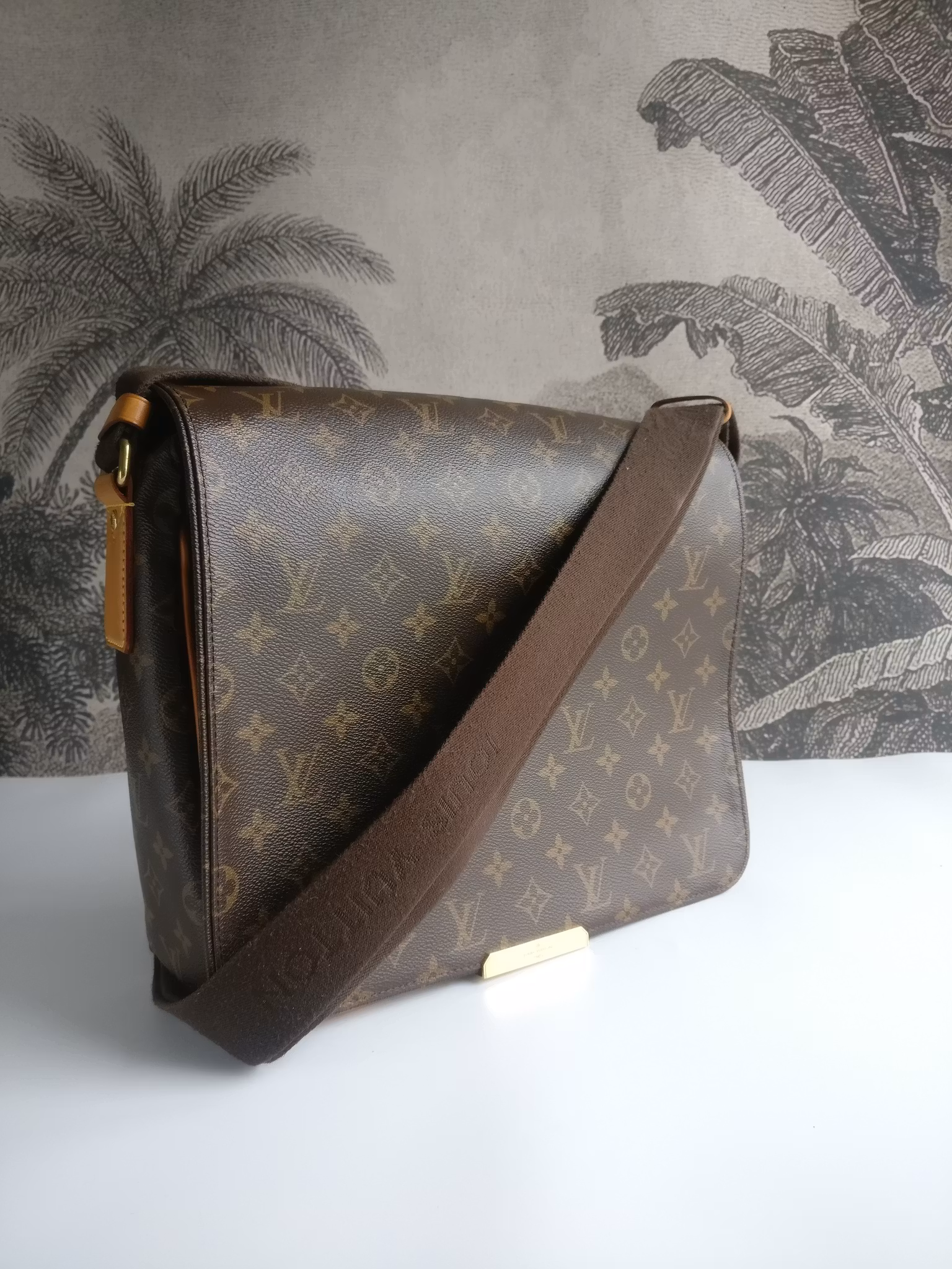 Louis Vuitton Valmy MM