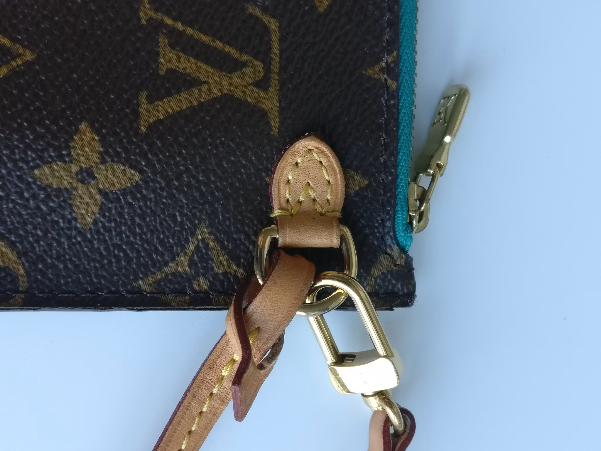 Neverfull pouch limited edition V summer collection