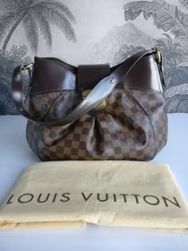 Louis Vuitton Sistina MM