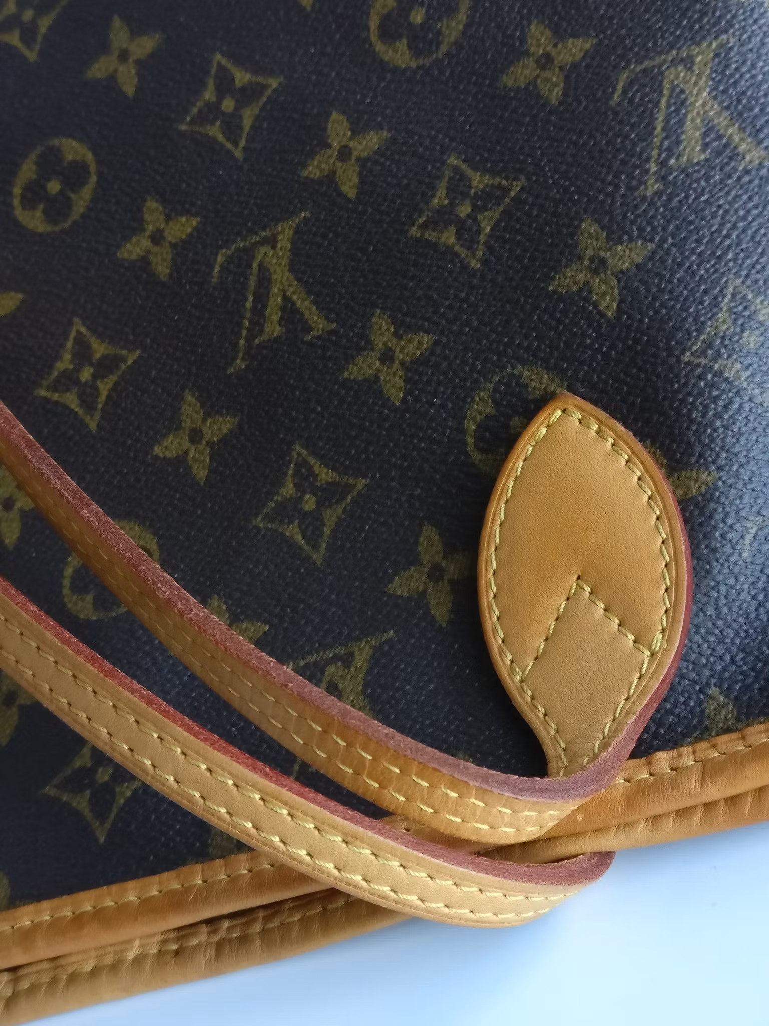 Louis Vuitton Neverfull MM