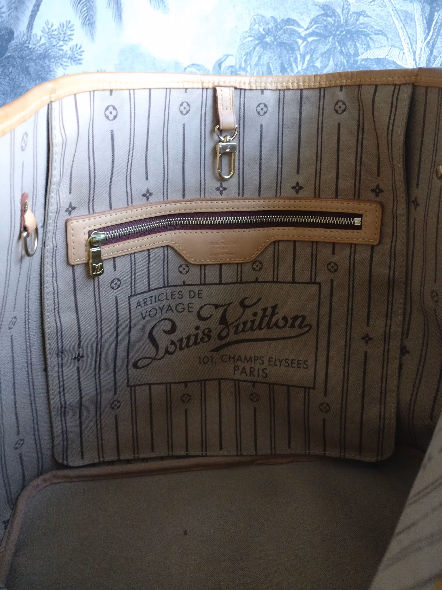 Louis Vuitton Neverfull MM