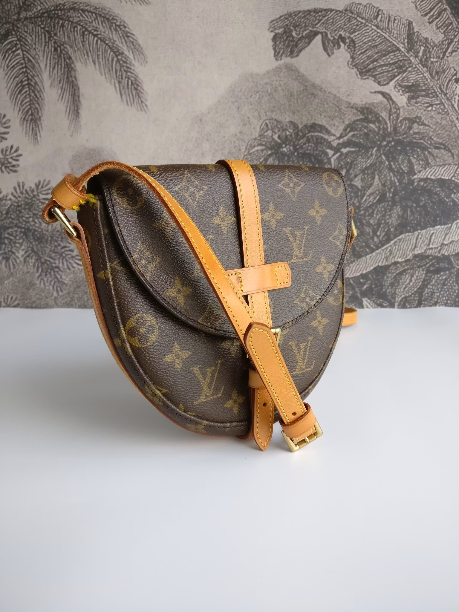 Louis Vuitton Chantilly PM