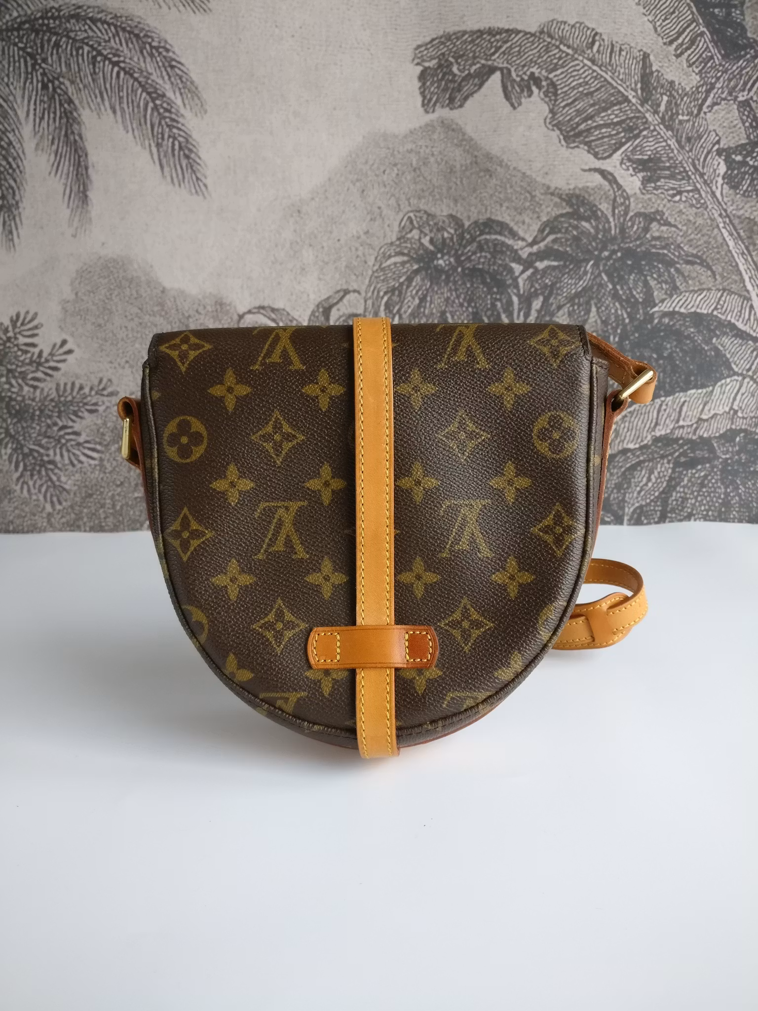 Louis Vuitton Chantilly PM