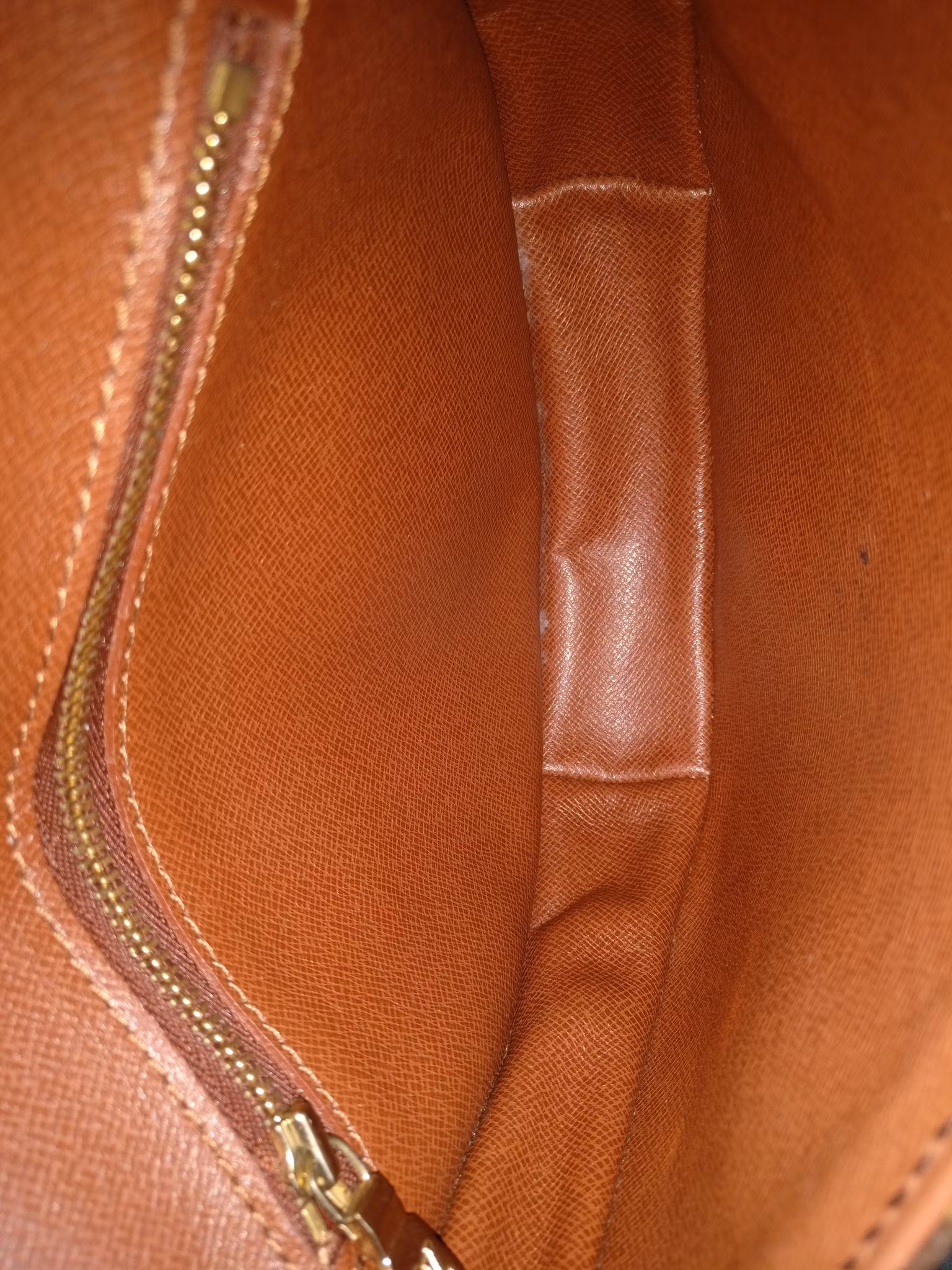 Louis Vuitton Chantilly PM