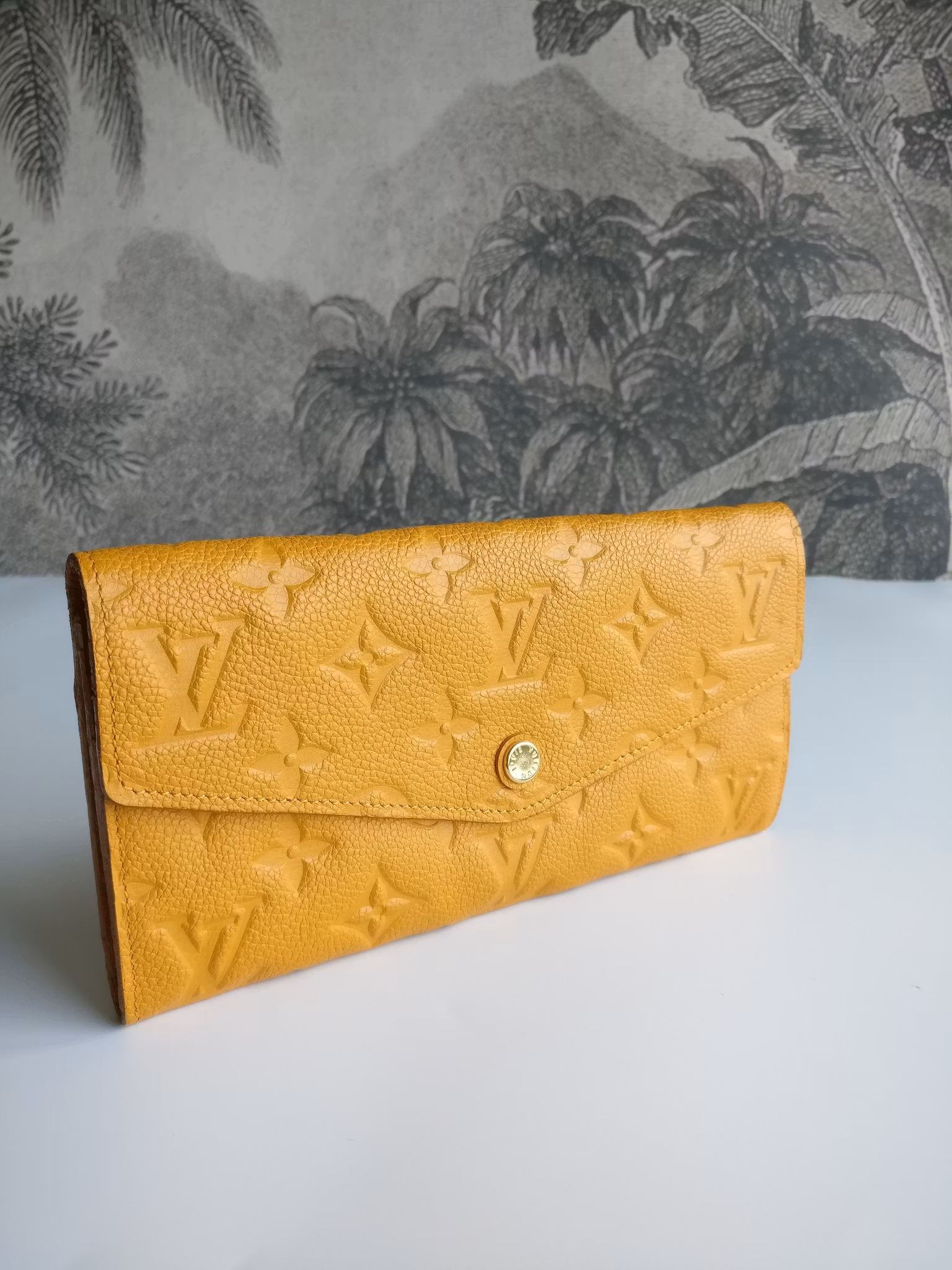 Louis Vuitton Empreinte Portefeuille Curieuse wallet