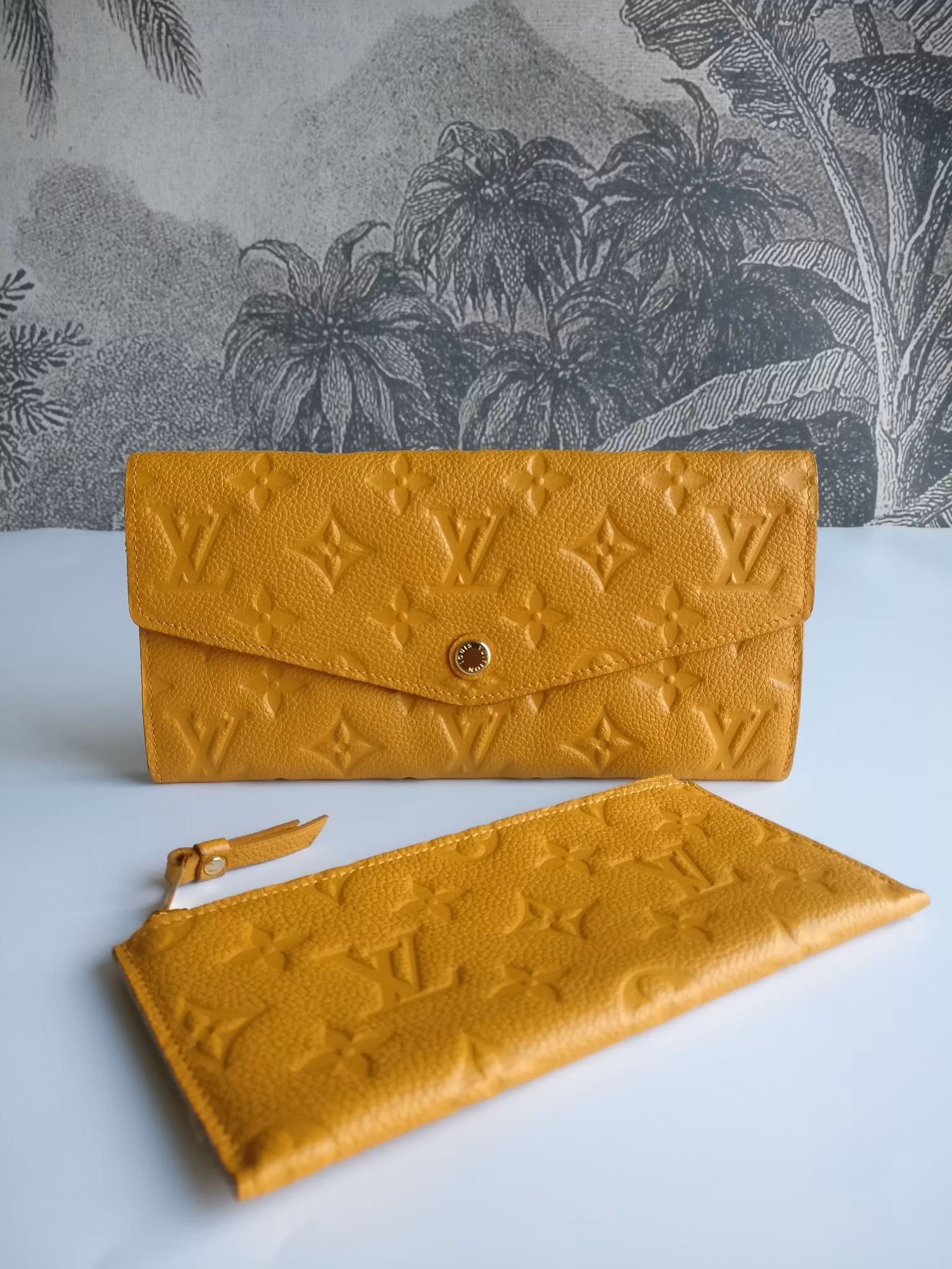 Louis Vuitton Empreinte Portefeuille Curieuse wallet