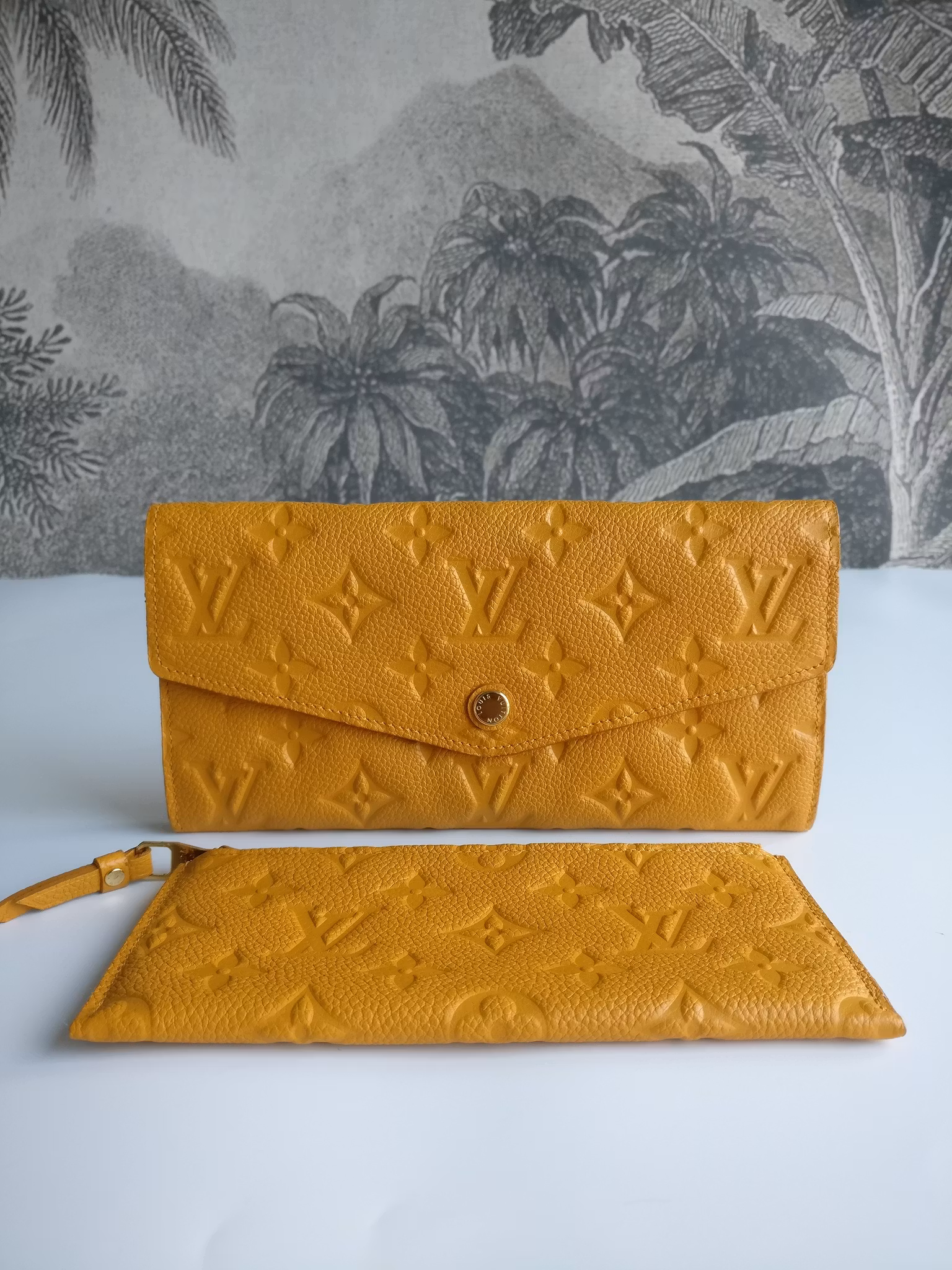 Louis Vuitton Empreinte Portefeuille Curieuse wallet