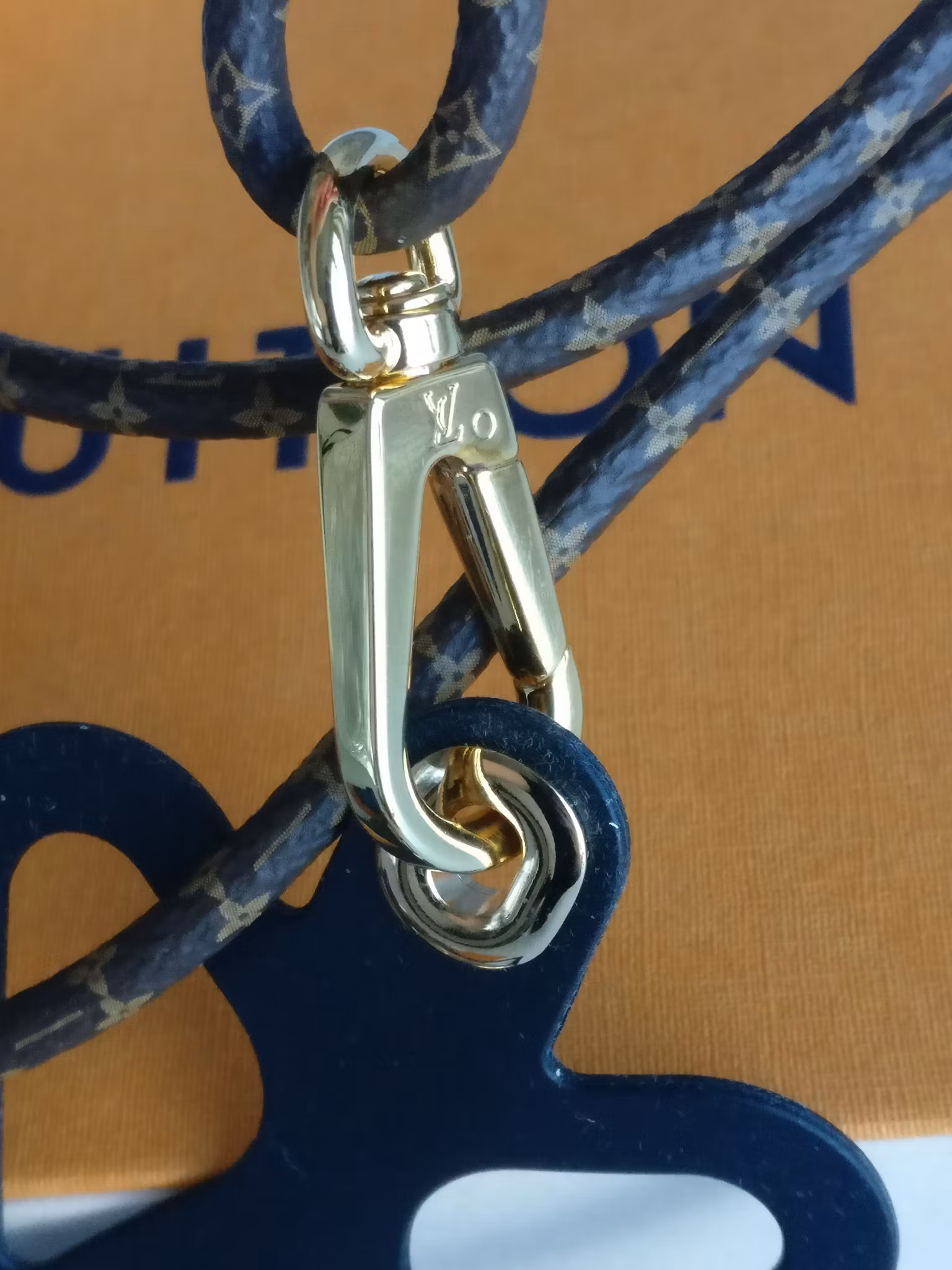 Louis Vuitton Louise Phone Holder