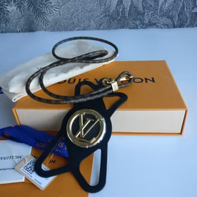 Louis Vuitton Louise Phone Holder