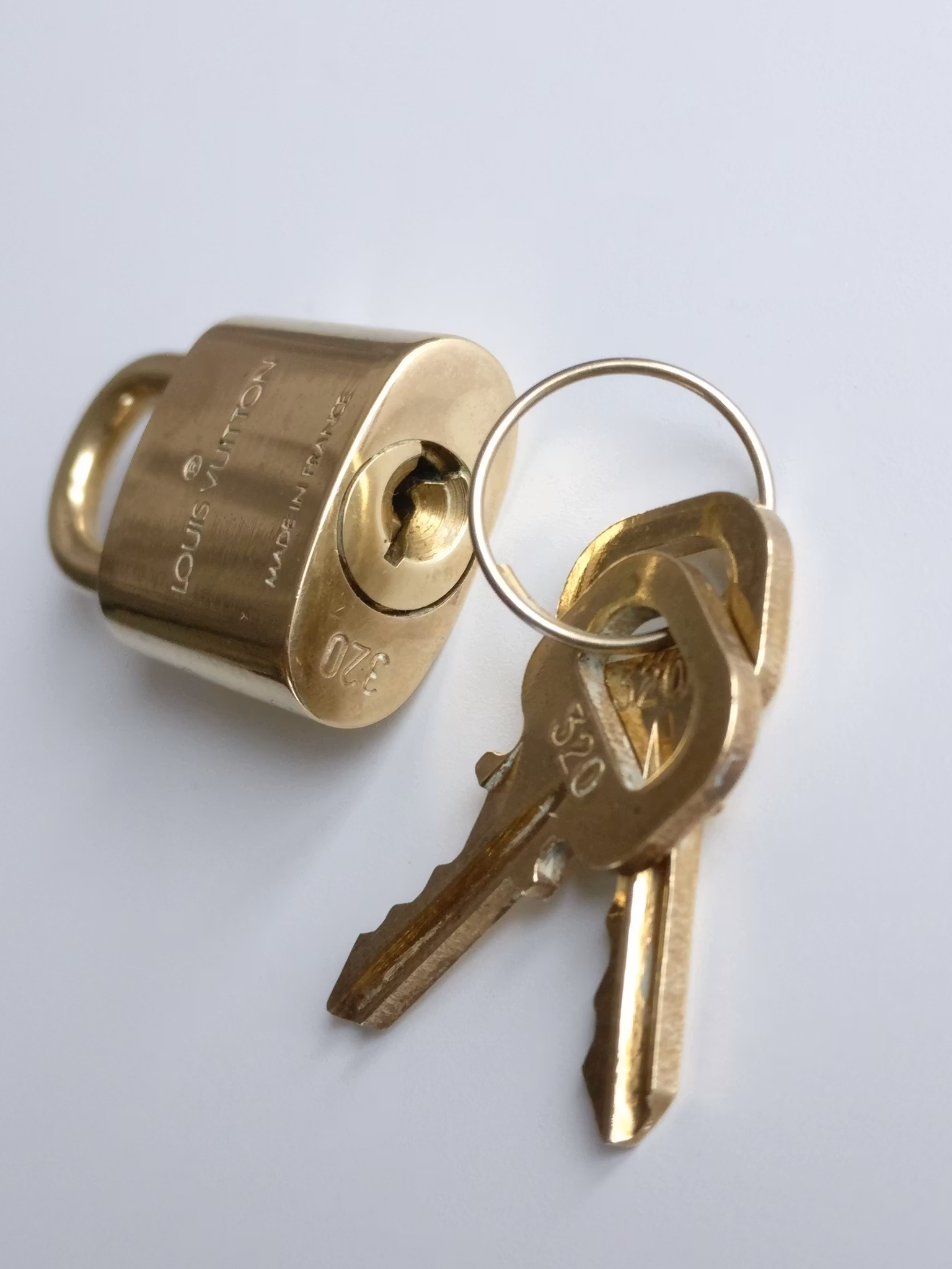 Louis Vuitton padlock no. 320 & 2 keys