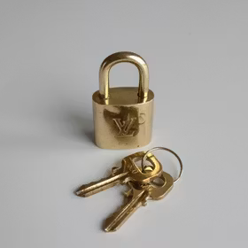 Louis Vuitton padlock no. 320 & 2 keys
