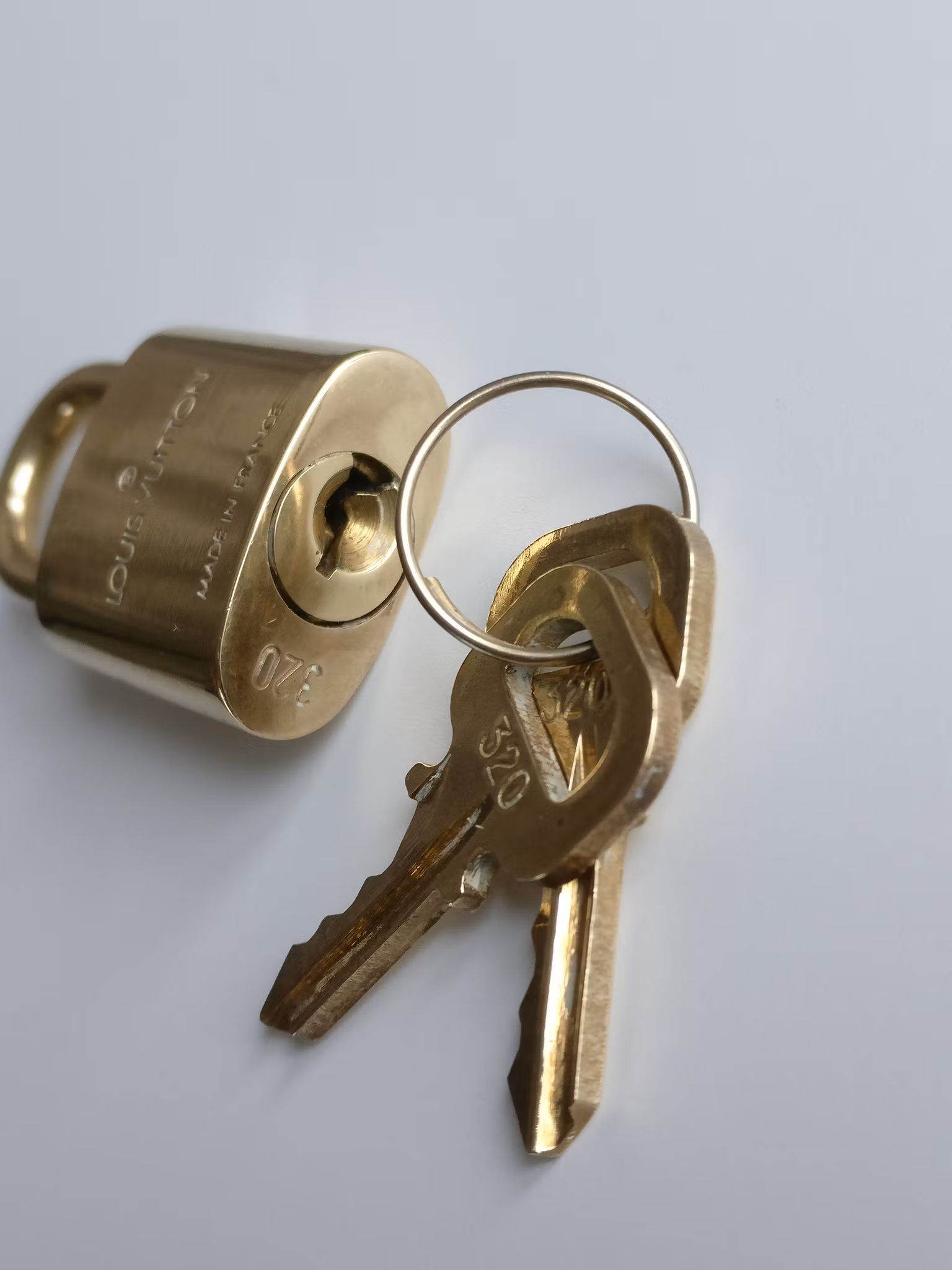 Louis Vuitton padlock no. 320 & 2 keys