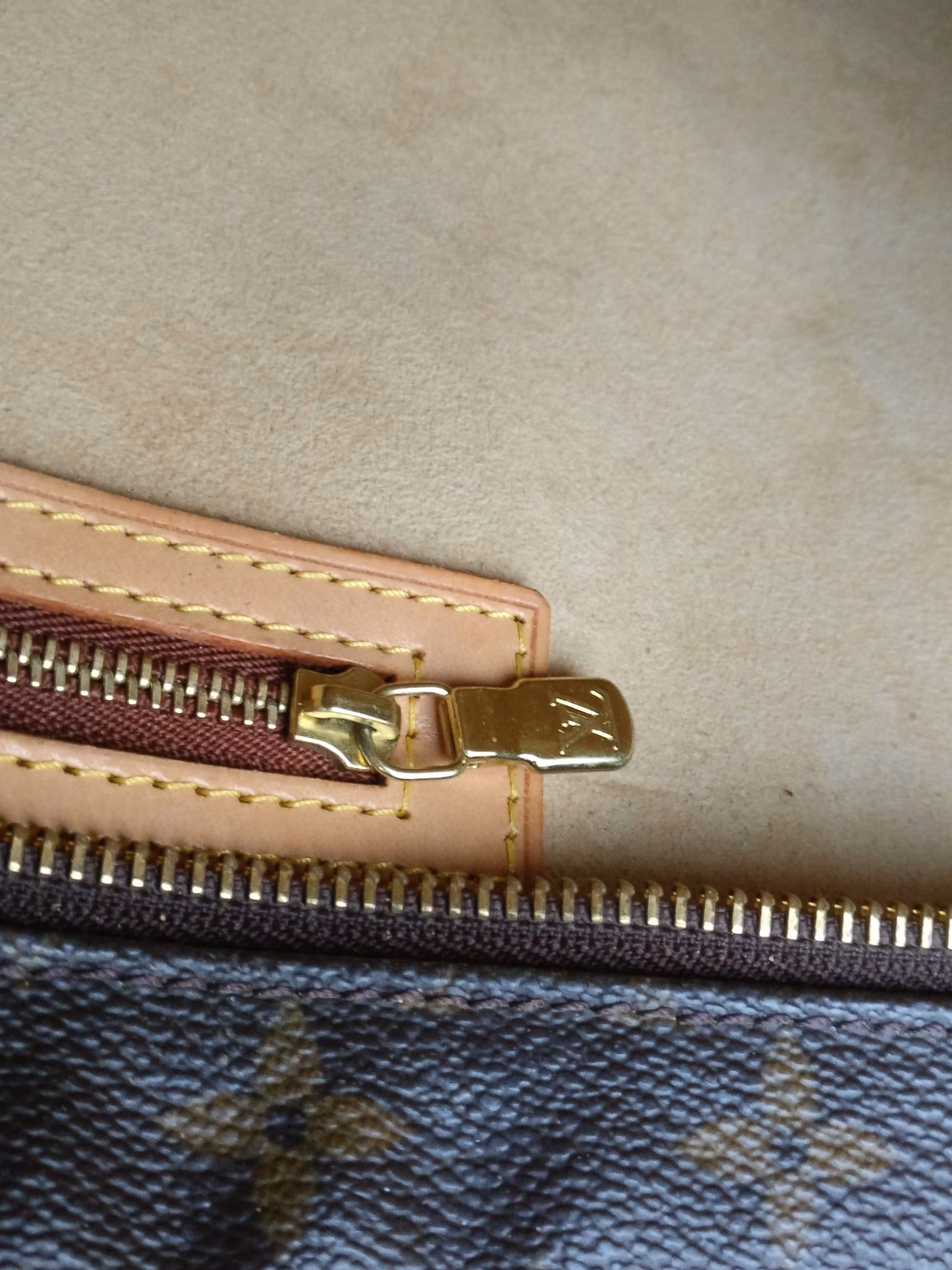 Louis Vuitton Luco shoulder bag