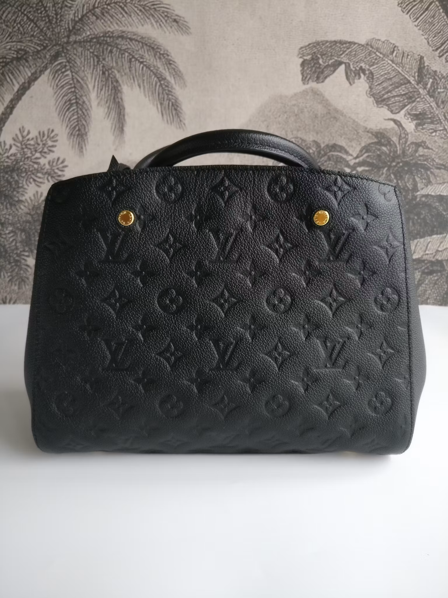 Louis Vuitton Montaigne MM