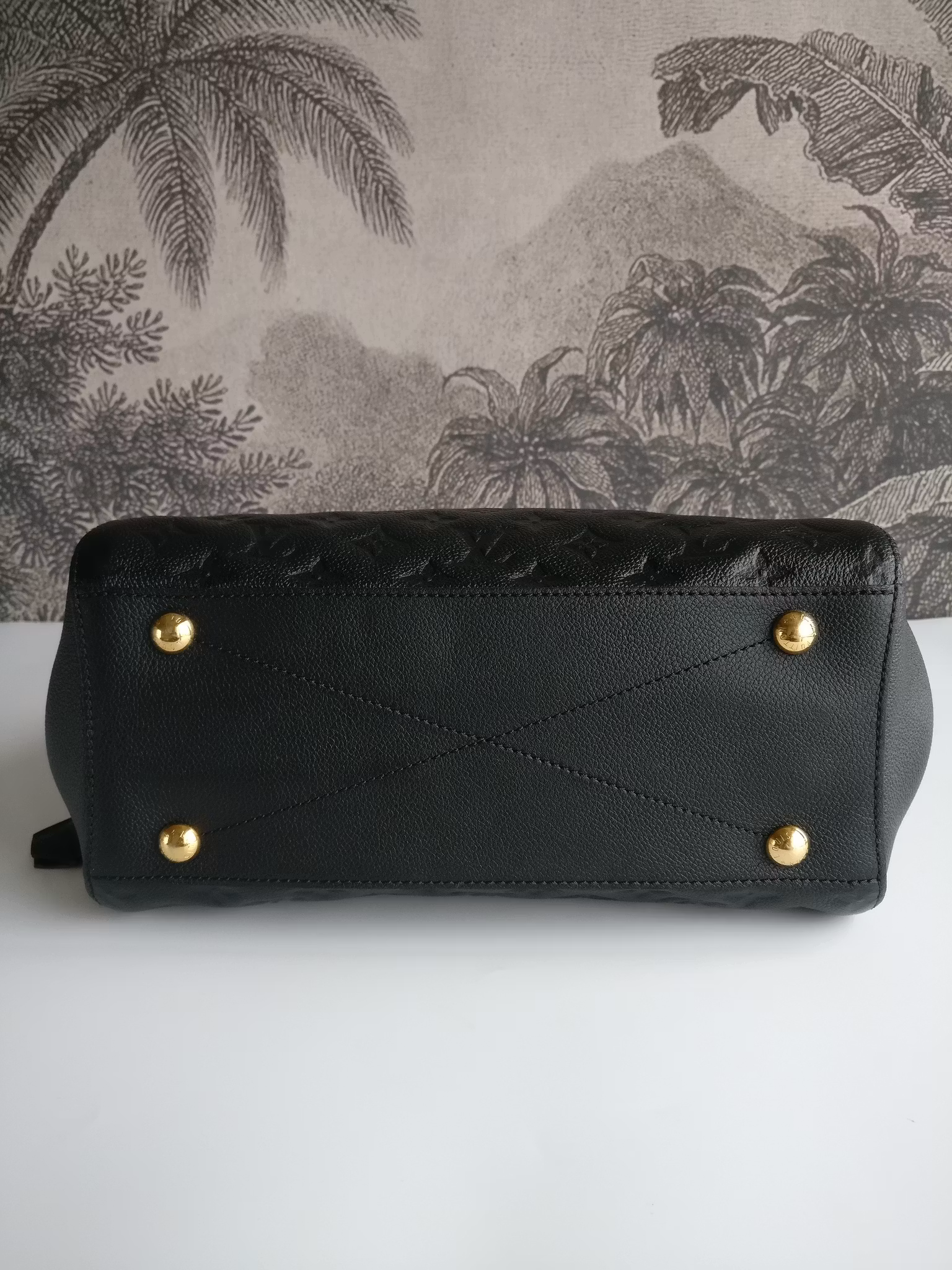 Louis Vuitton Montaigne MM