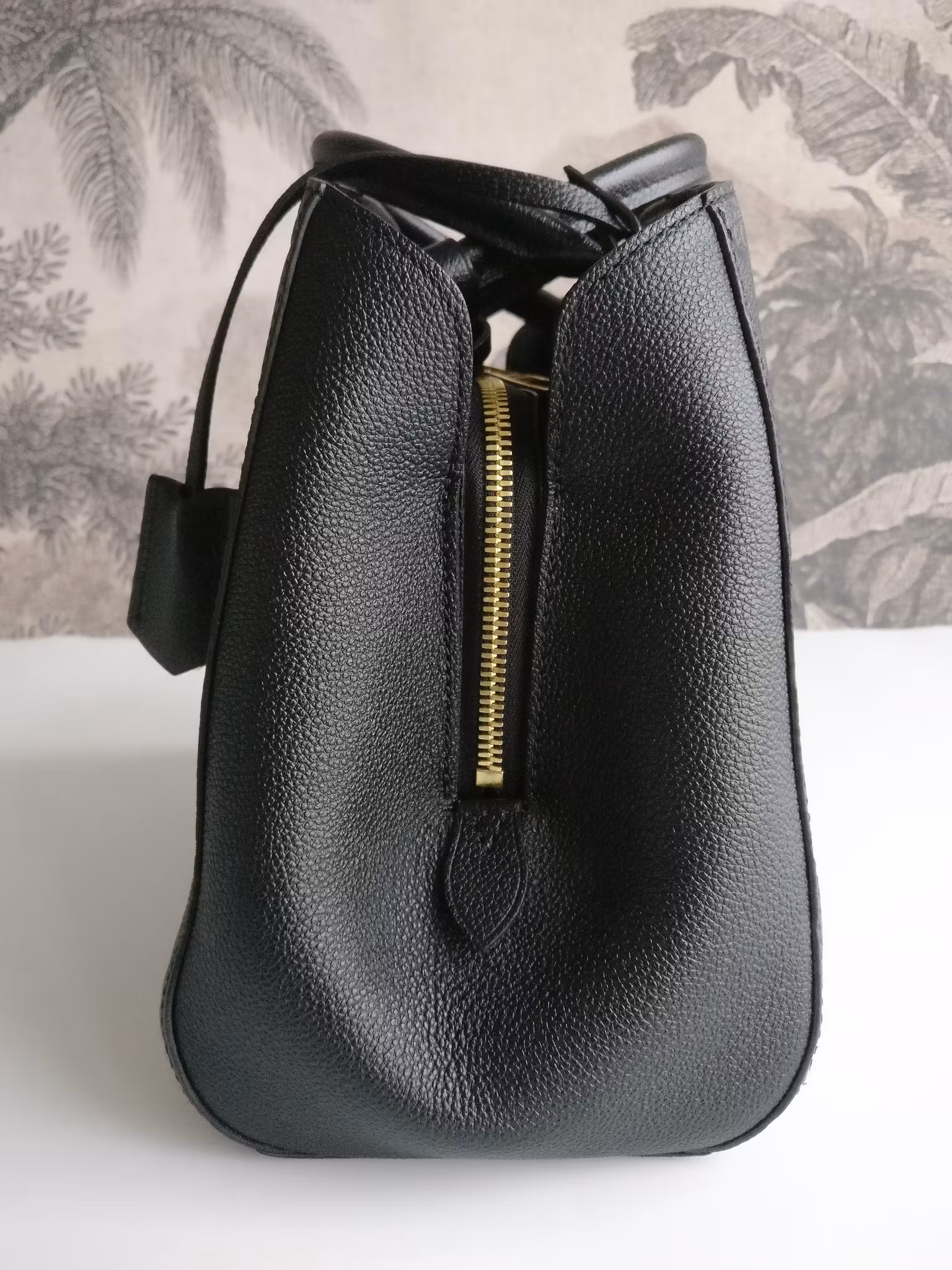 Louis Vuitton Montaigne MM