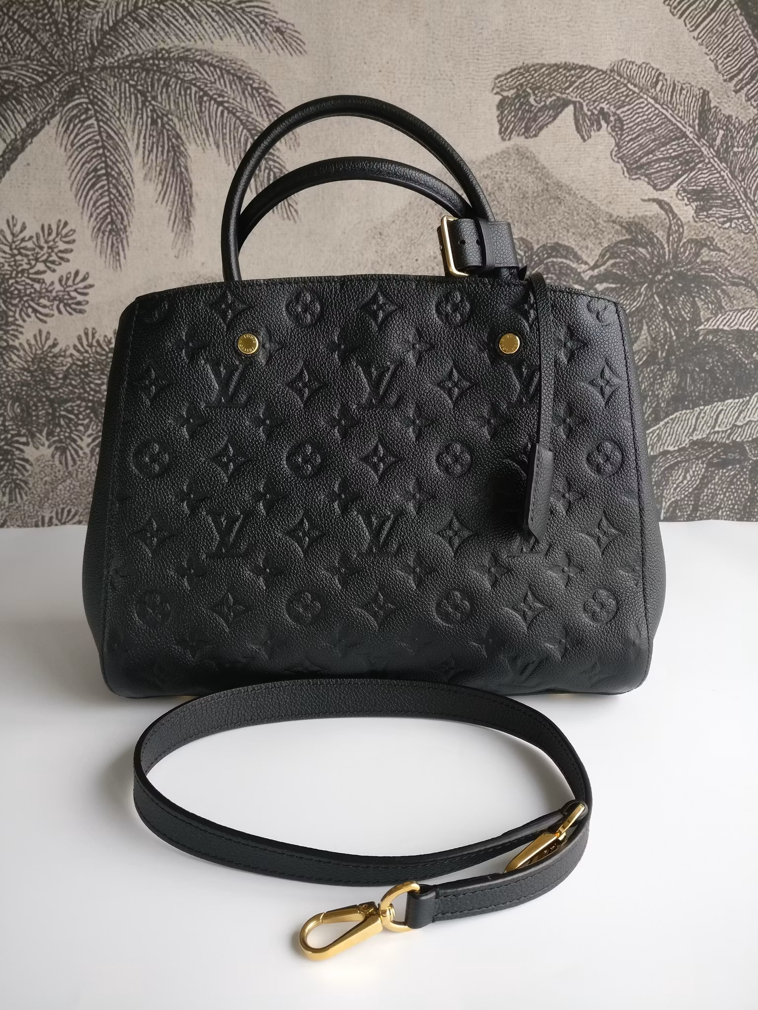 Louis Vuitton Montaigne MM