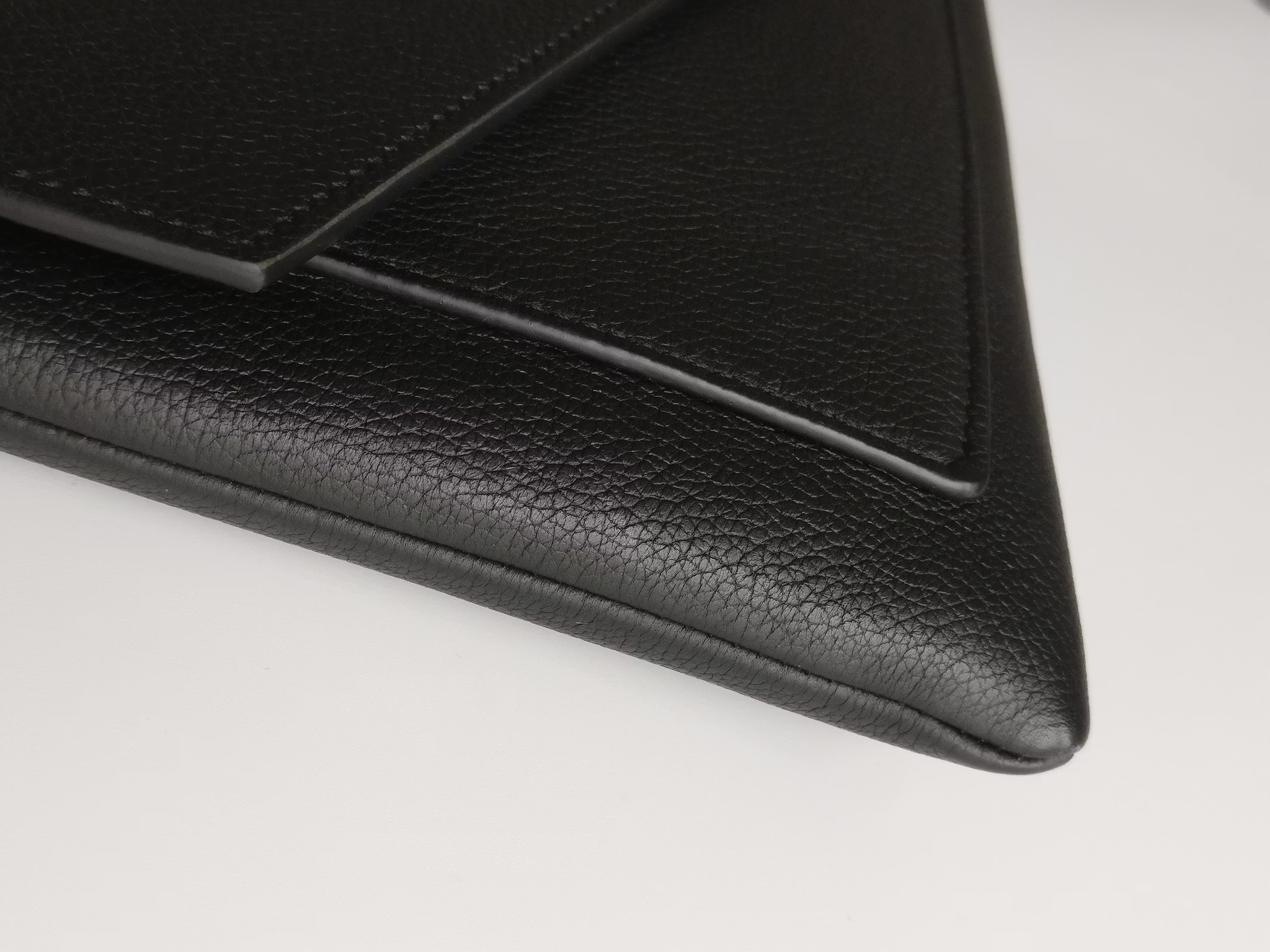 Louis Vuitton MyLockMe Pochette