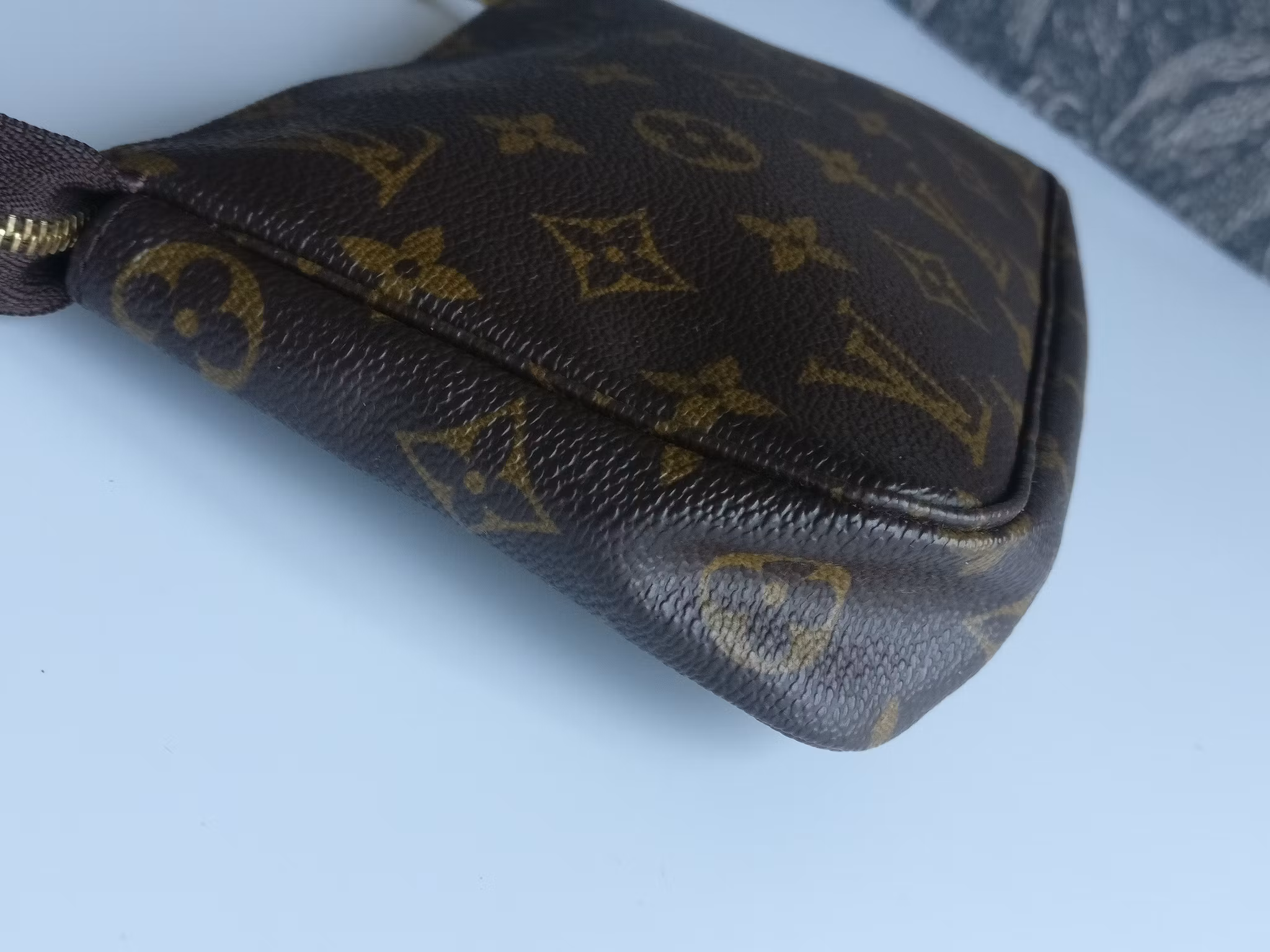 Louis Vuitton Pochette Accessoires