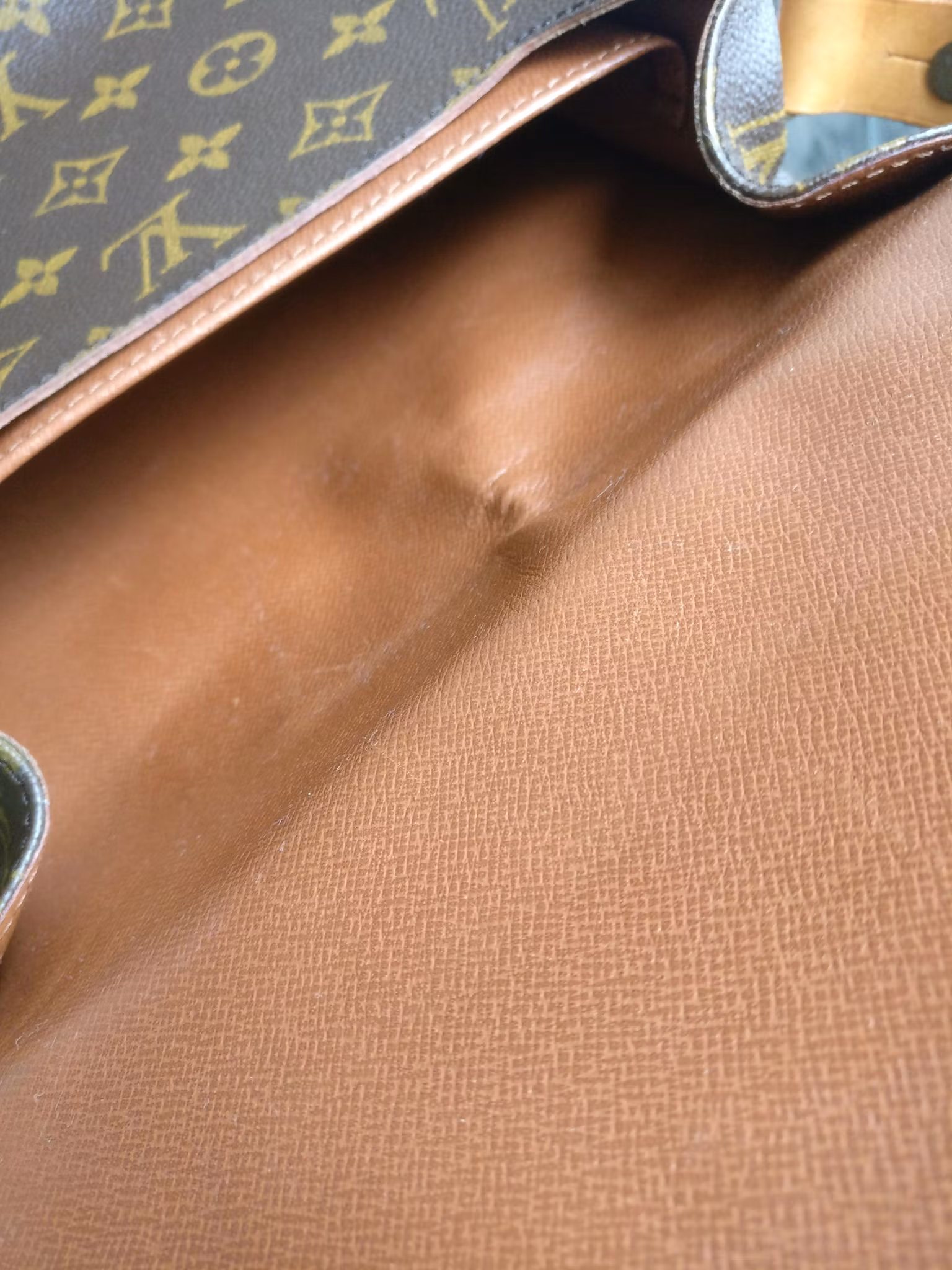 Louis Vuitton Cartouchiere MM
