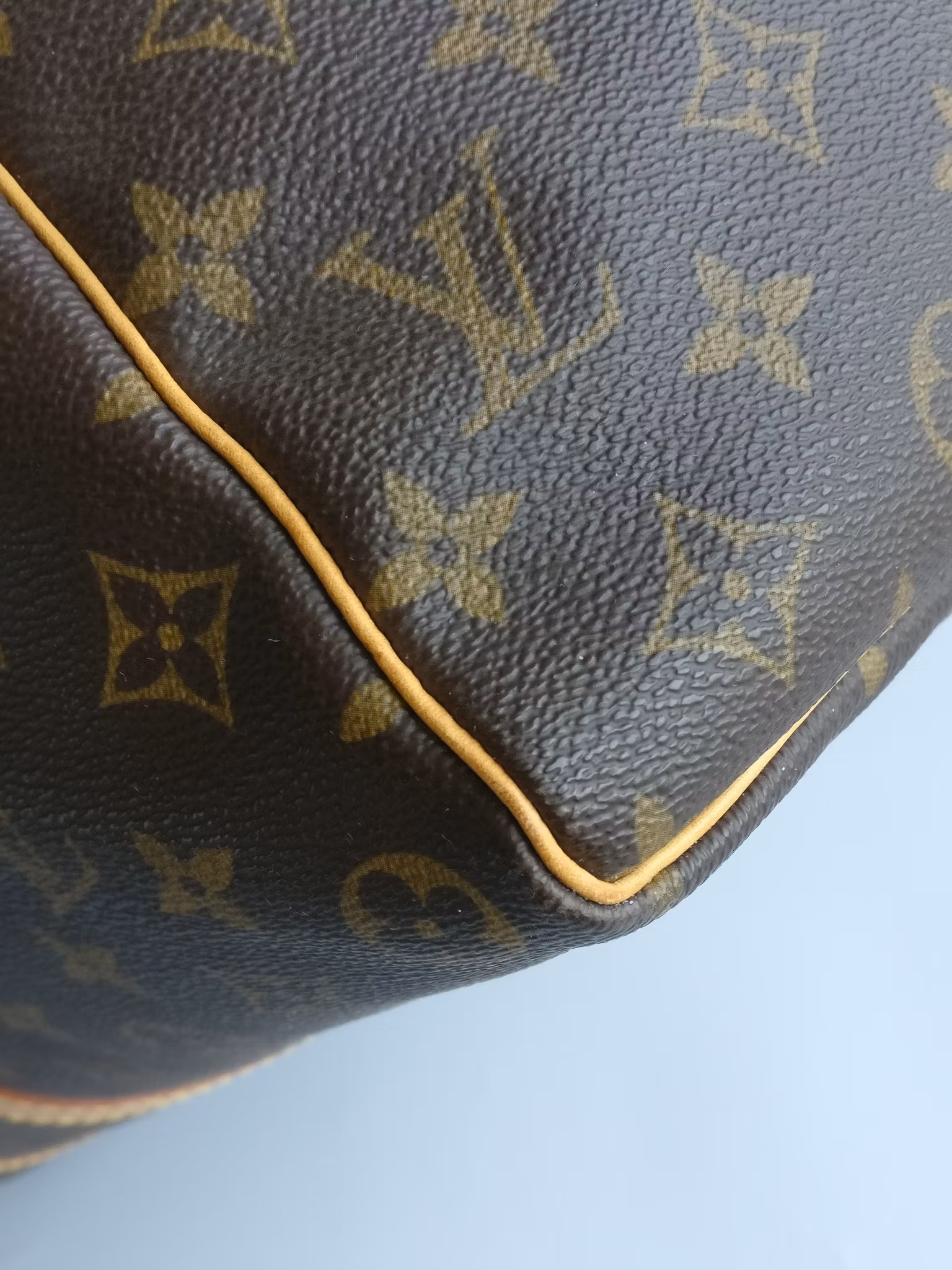 Louis Vuitton Keepall 50