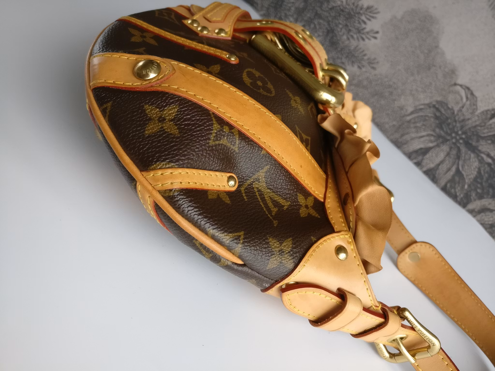 Louis Vuitton Leonor