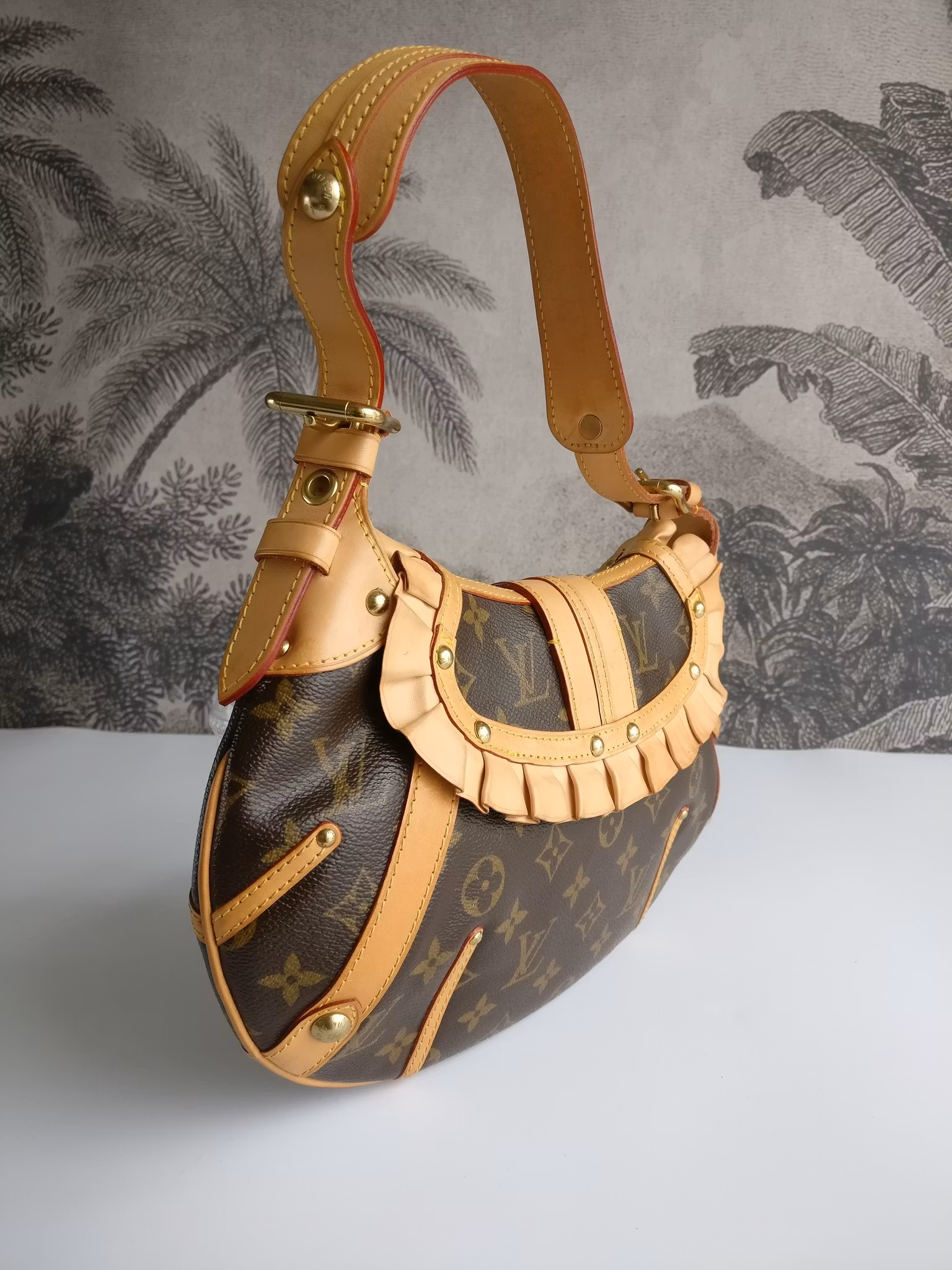 Louis Vuitton Leonor