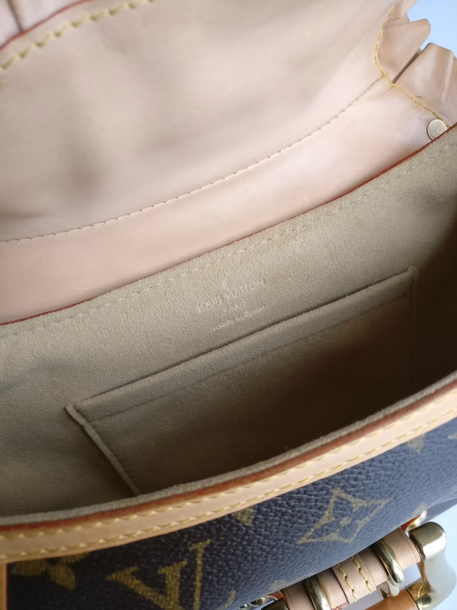 Louis Vuitton Leonor
