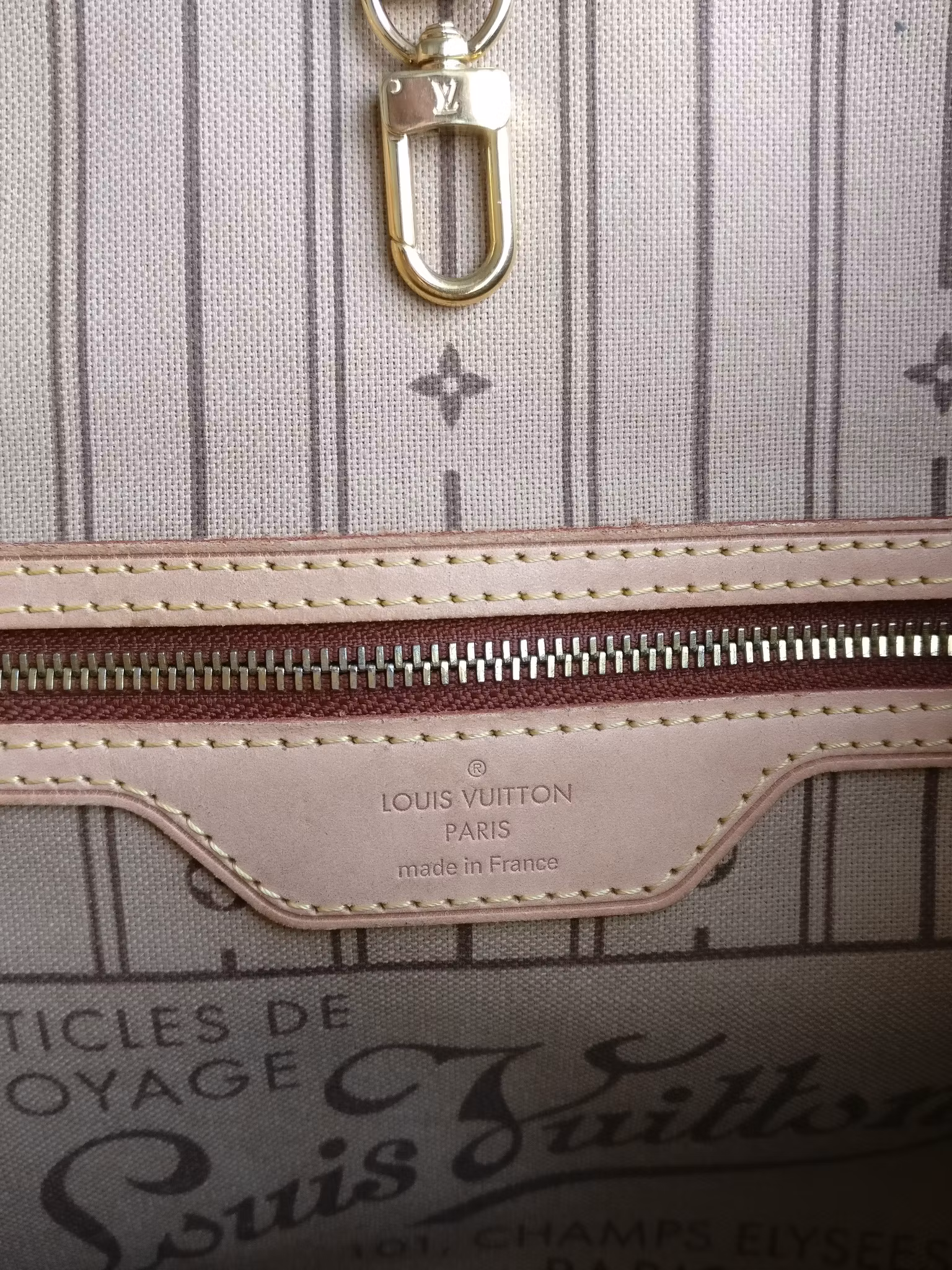 Louis Vuitton Neverfull PM