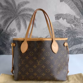 Louis Vuitton Neverfull PM
