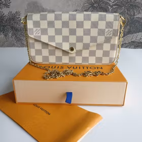 Louis Vuitton Pochette Felicie