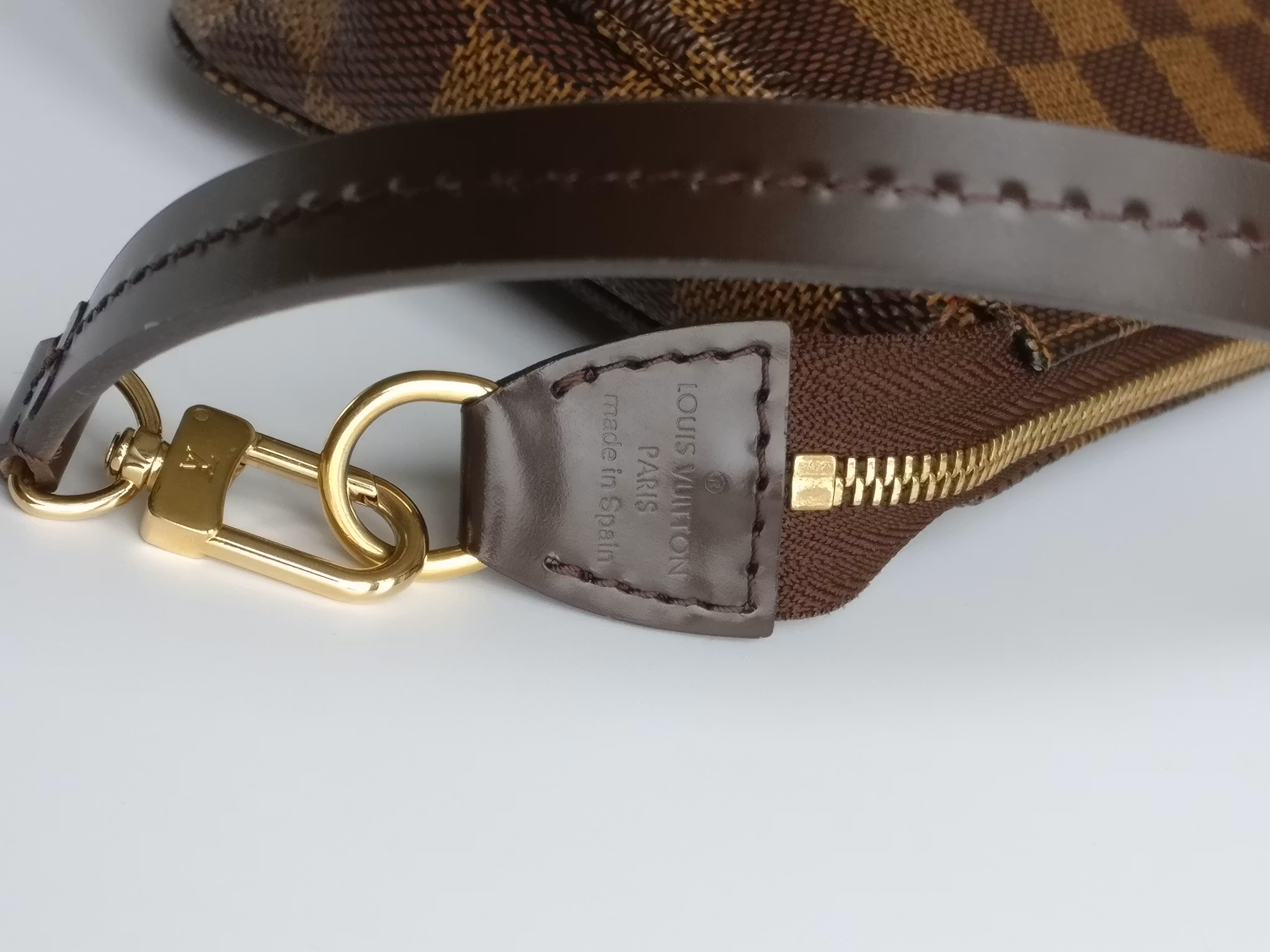 Louis Vuitton Pochette Accessoires damier ebene