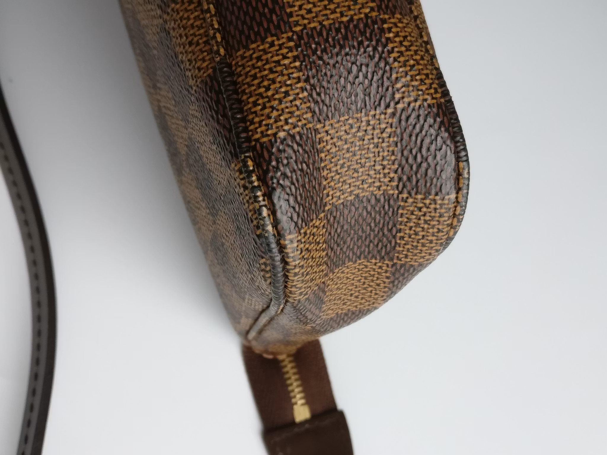 Louis Vuitton Pochette Accessoires damier ebene