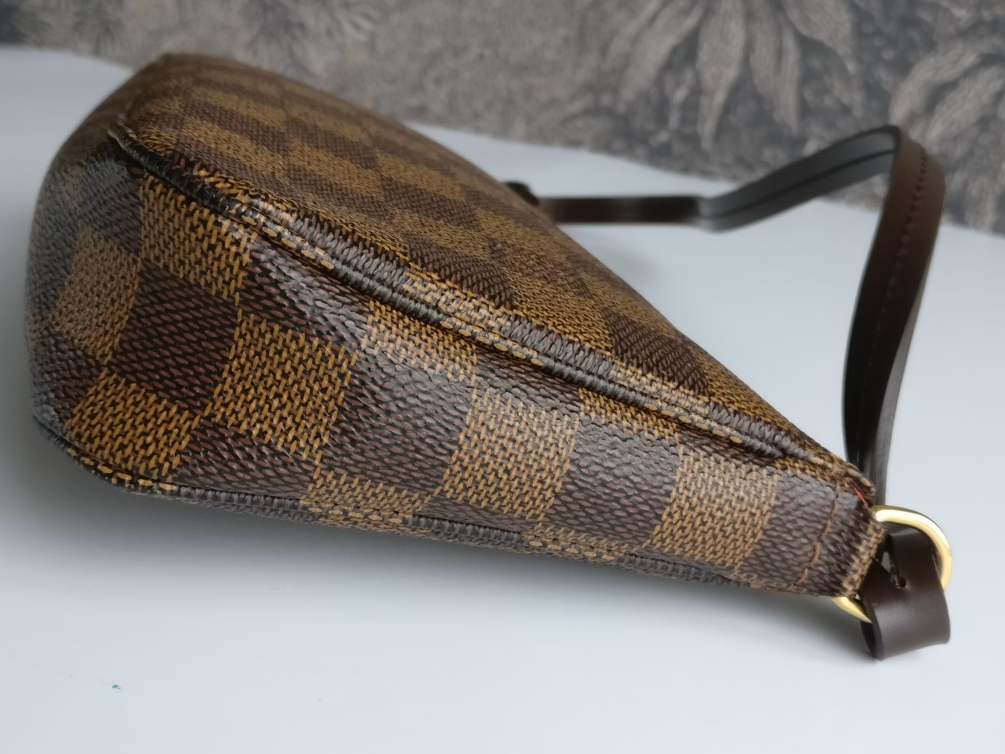 Louis Vuitton Pochette Accessoires damier ebene