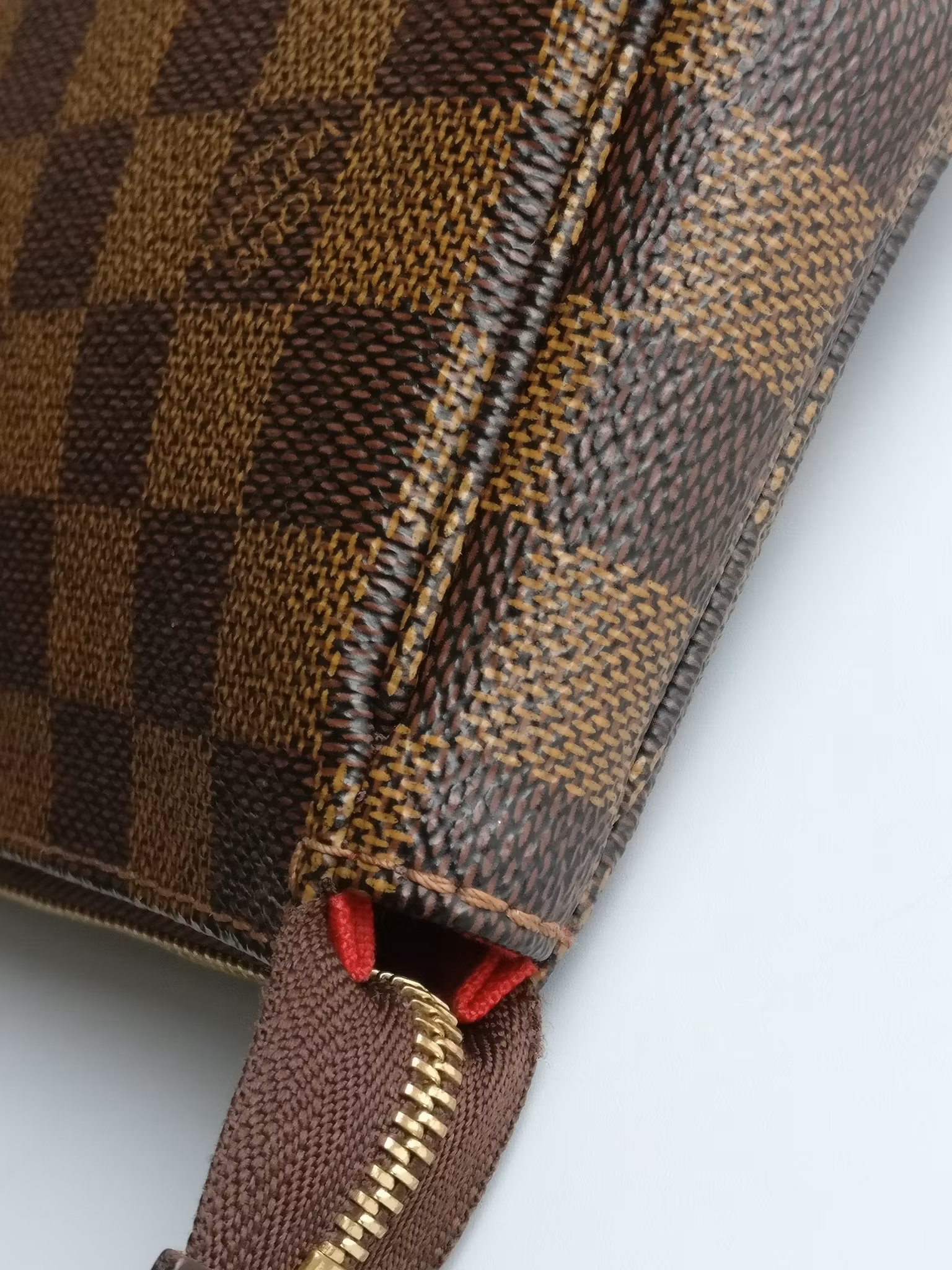 Louis Vuitton Pochette Accessoires damier ebene