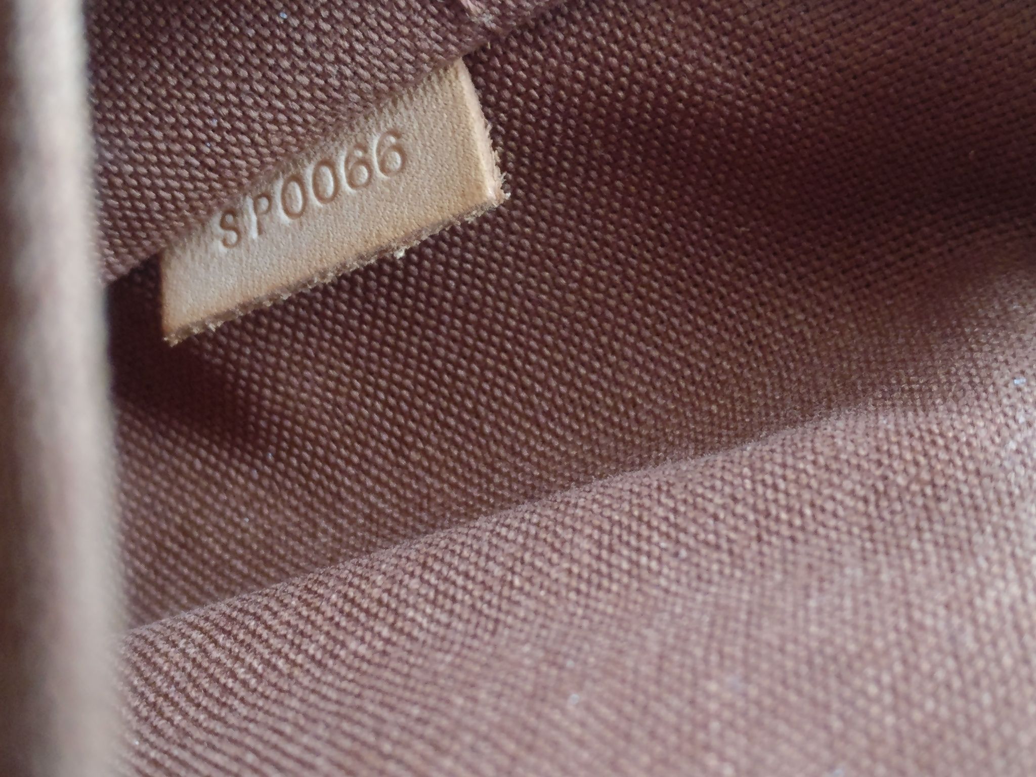 Louis Vuitton Bosphore Beltbag/Bumbag