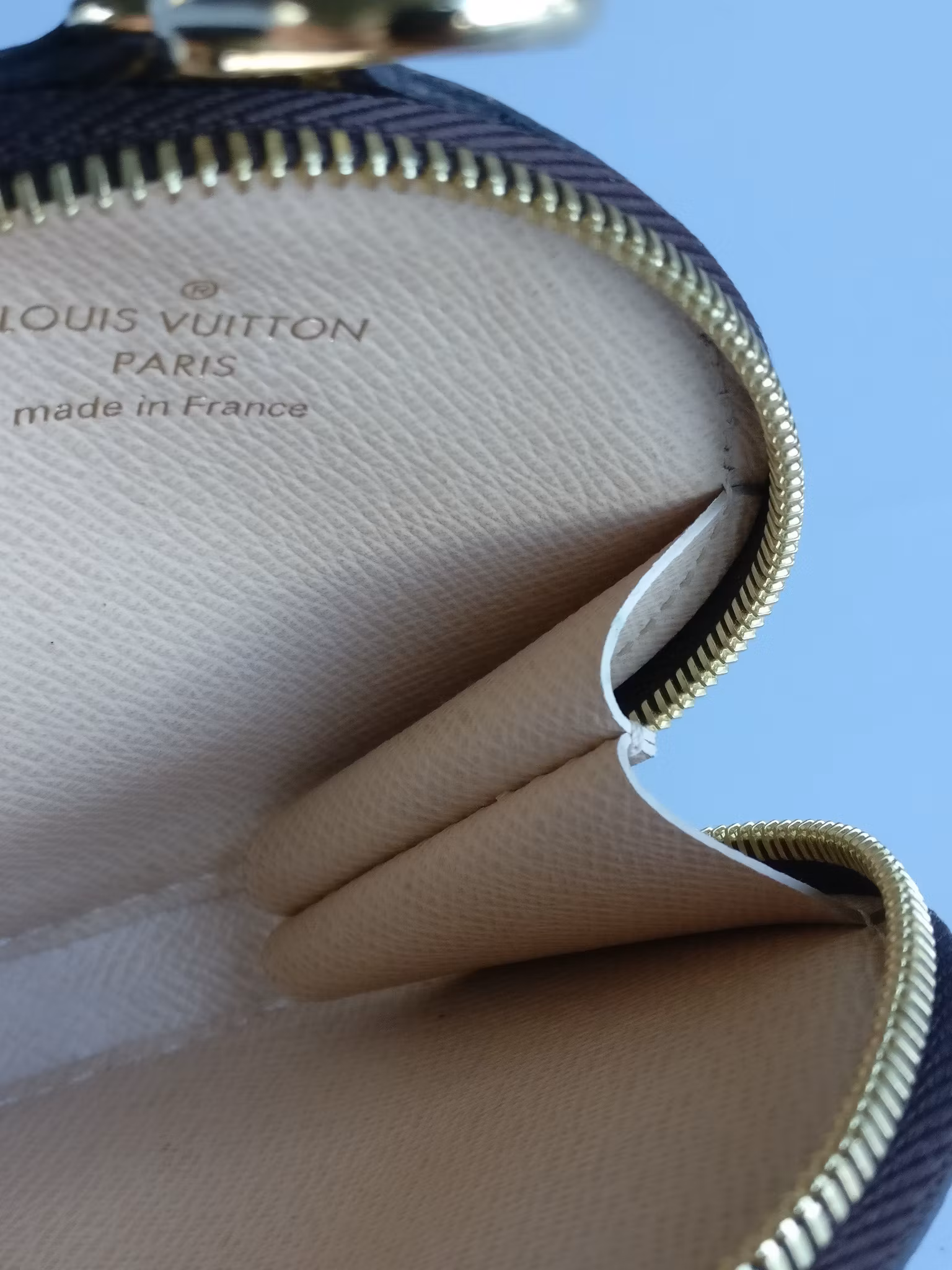 Louis Vuitton Multi Pochette round coin purse