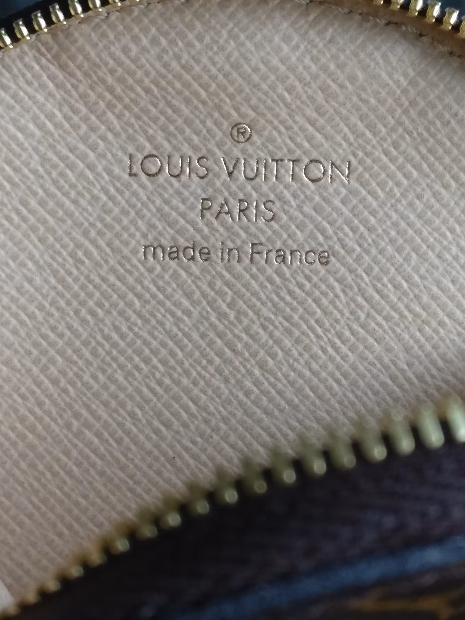 Louis Vuitton Multi Pochette round coin purse