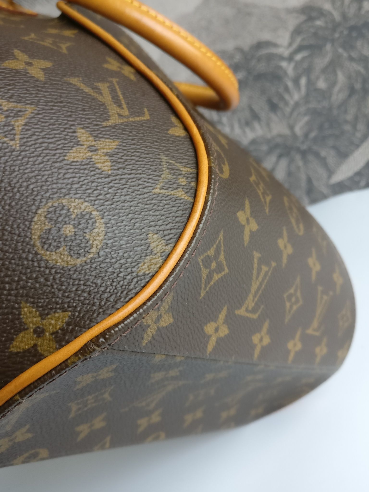 Louis Vuitton Ellipse MM
