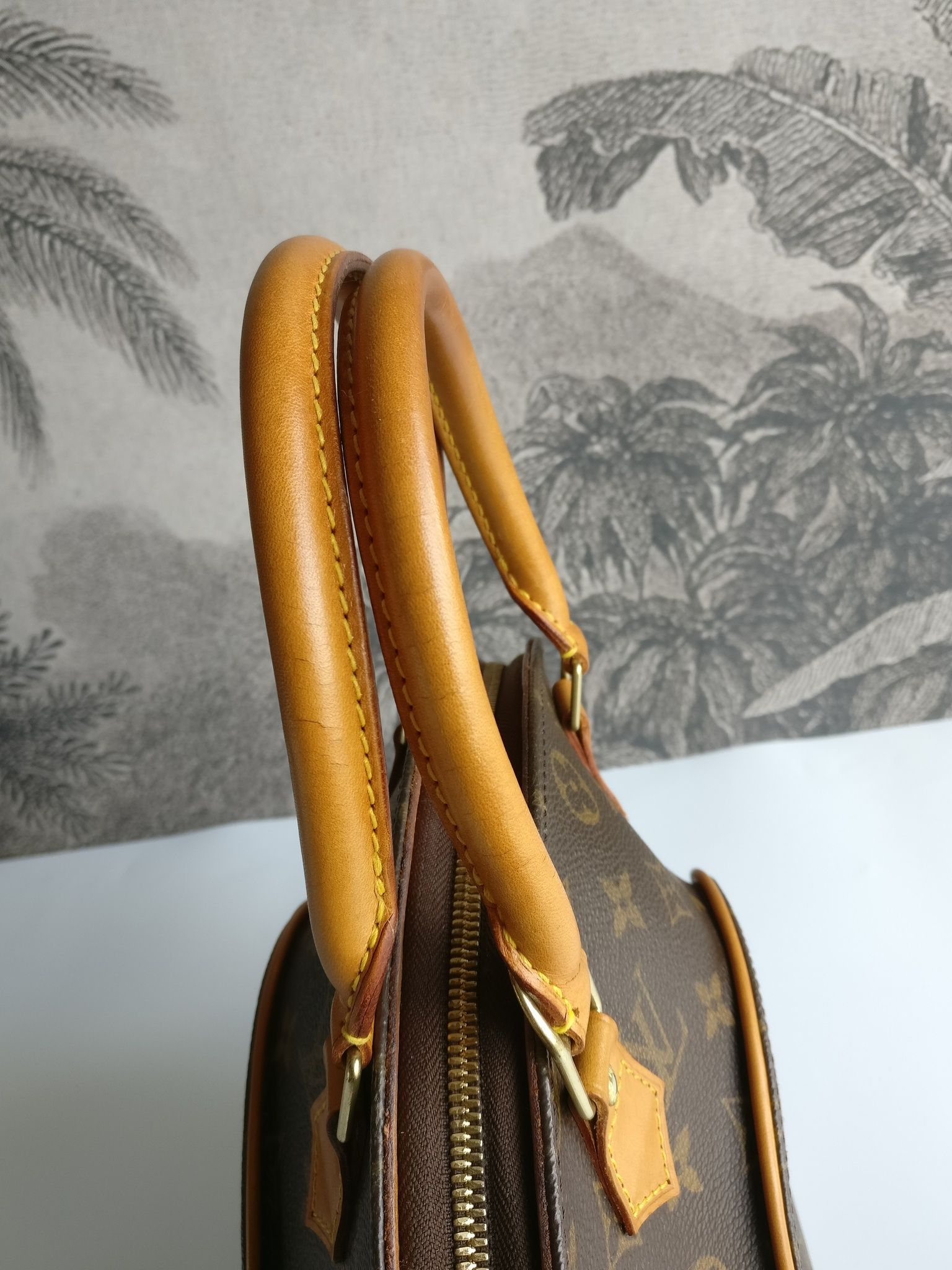 Louis Vuitton Ellipse MM