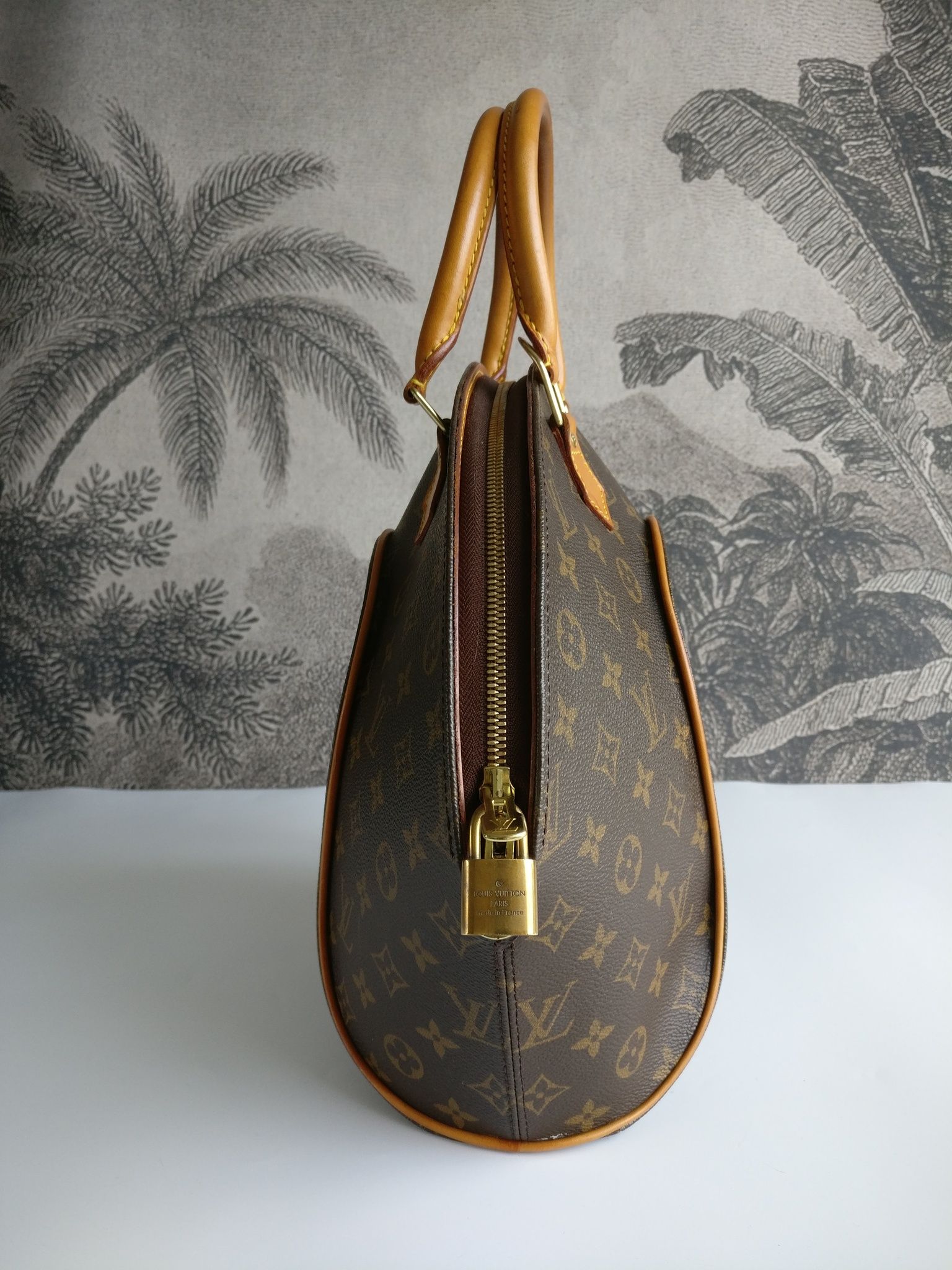 Louis Vuitton Ellipse MM