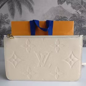 Louis Vuitton Neverfull empreinte clutch
