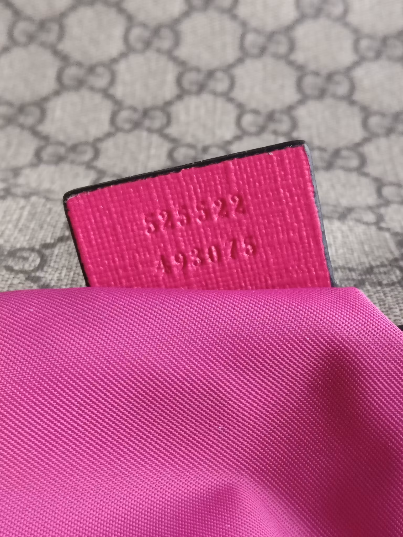 Gucci Bat Tote GG Supreme