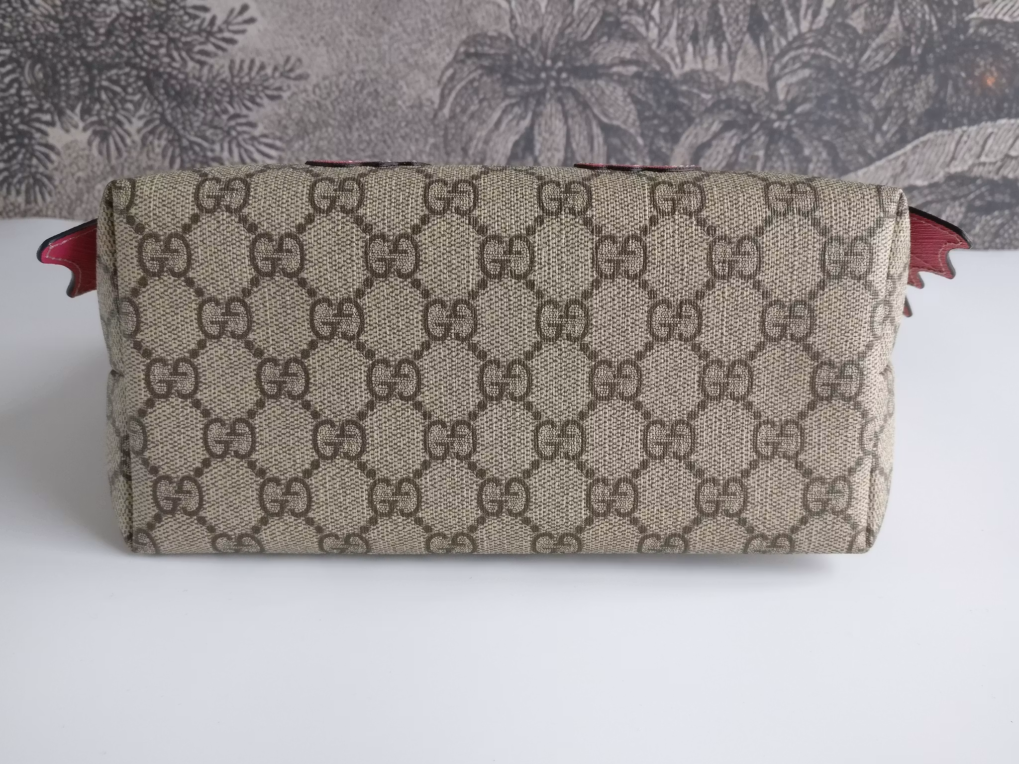 Gucci Bat Tote GG Supreme