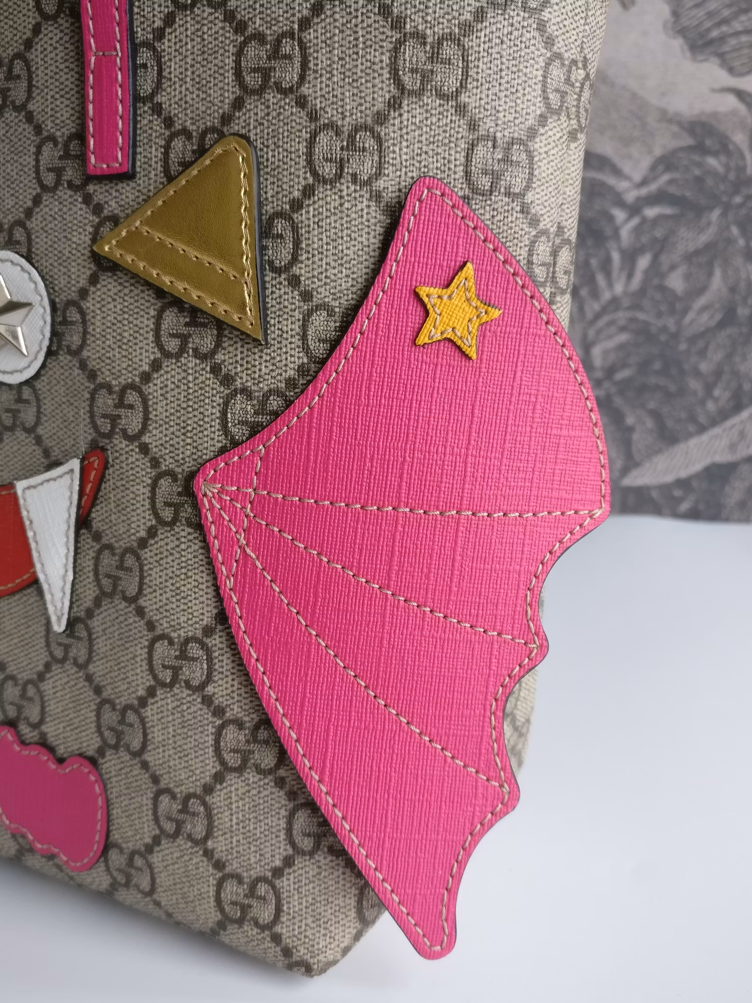 Gucci Bat Tote GG Supreme