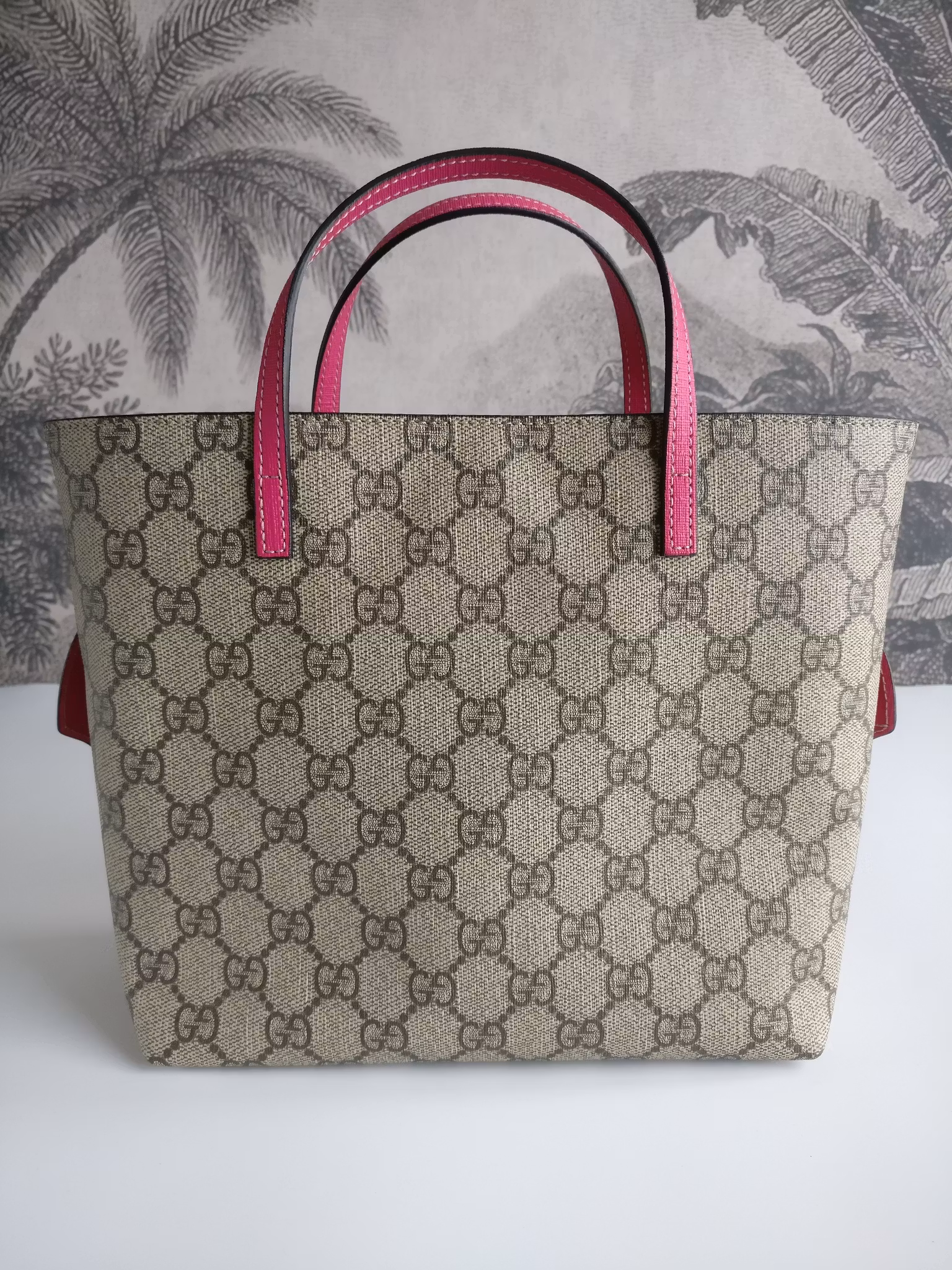 Gucci Bat Tote GG Supreme