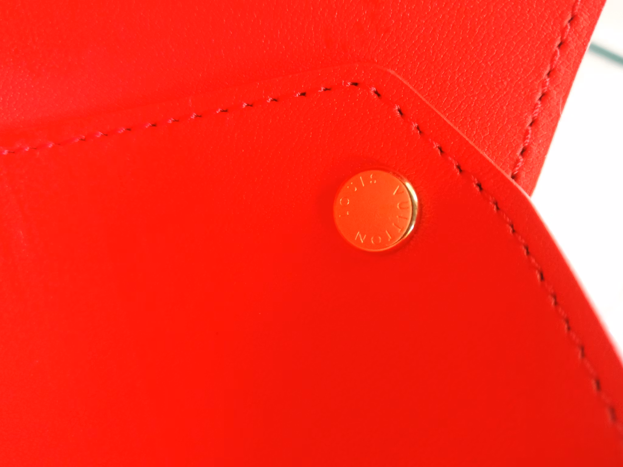 Louis Vuitton Kirigami M